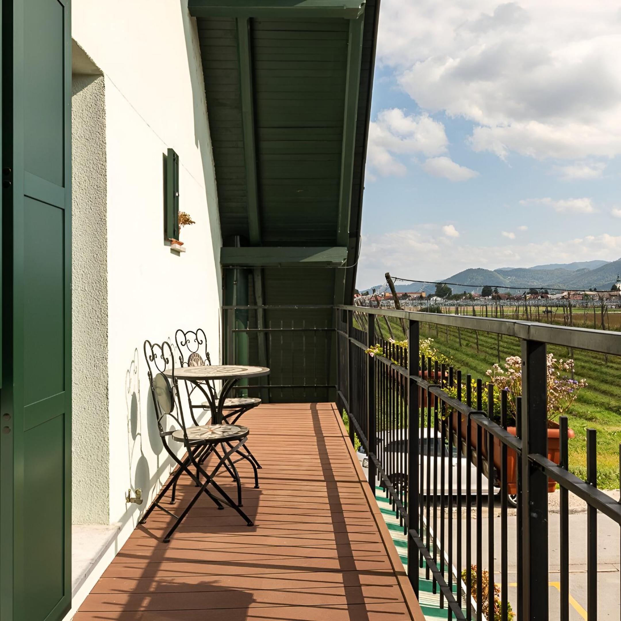 Deluxe Double or Twin Room with Balcony - Photo 1