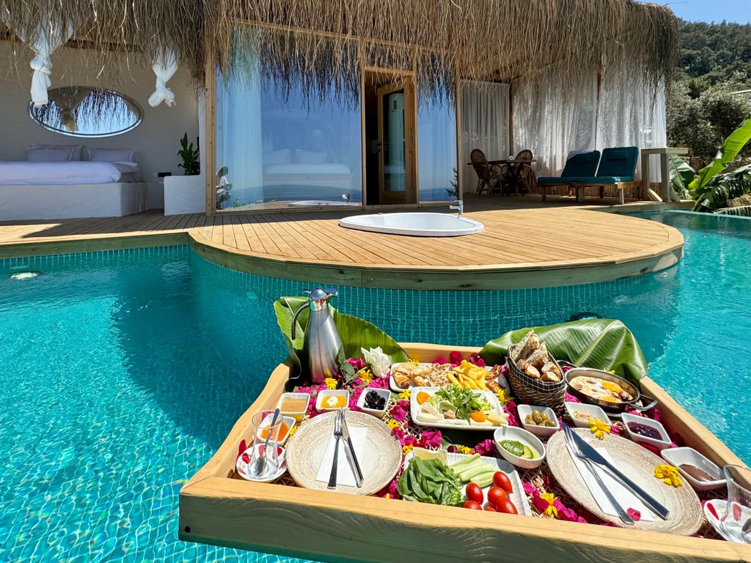Deluxe Bungalow with Sea View - Photo 13
