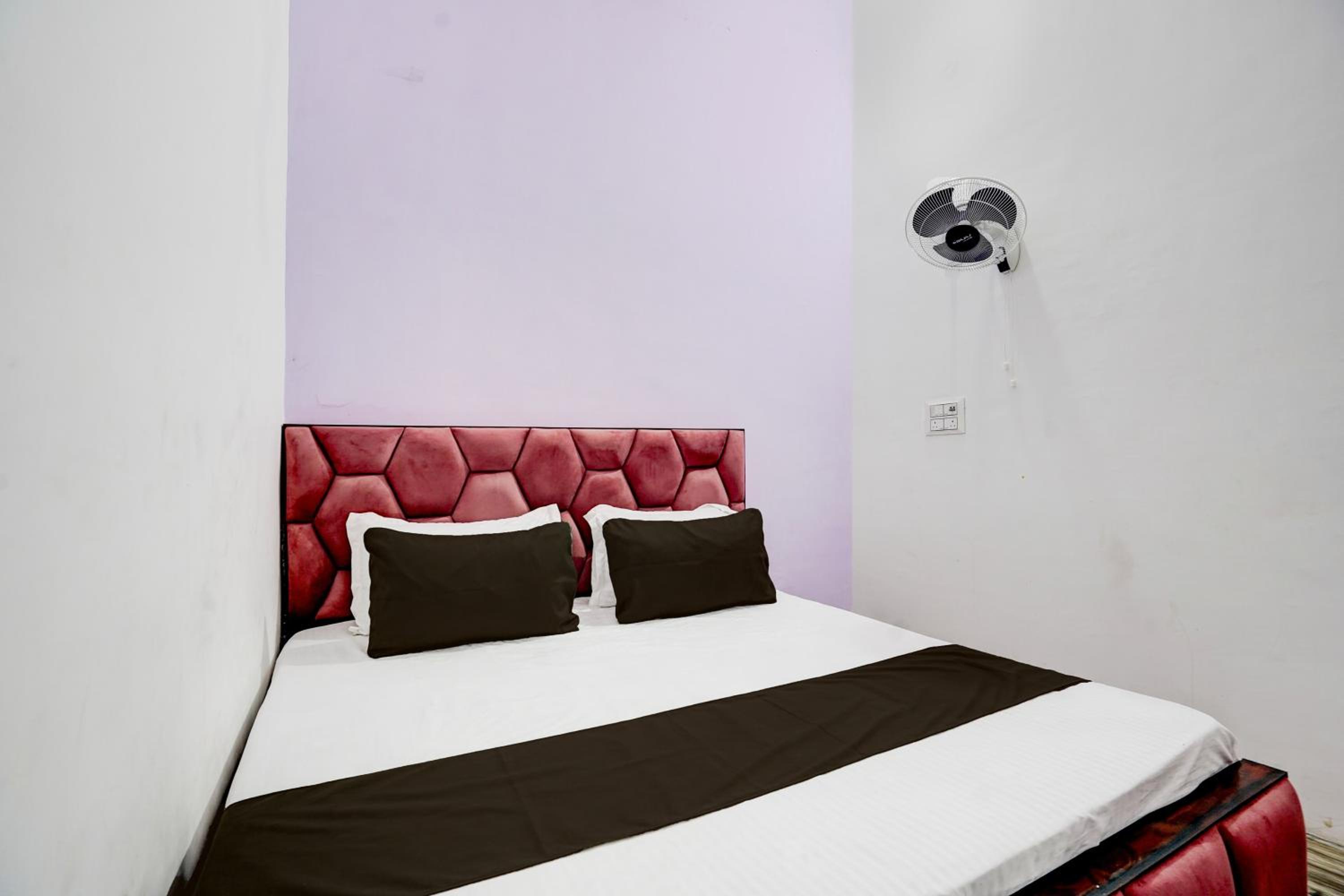 Classic Triple Room photo 2