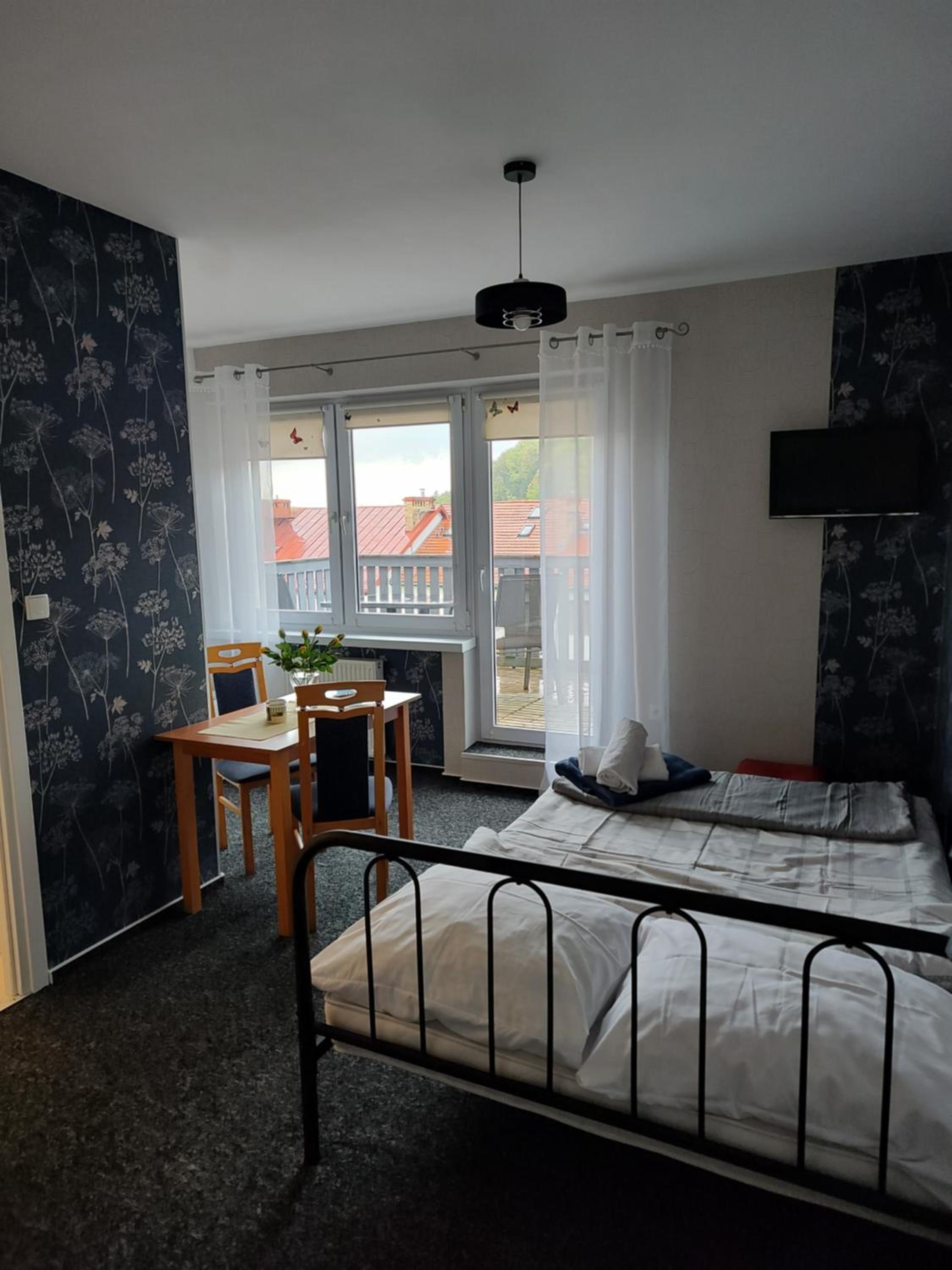 Double Room with Mountain View - Photo 1