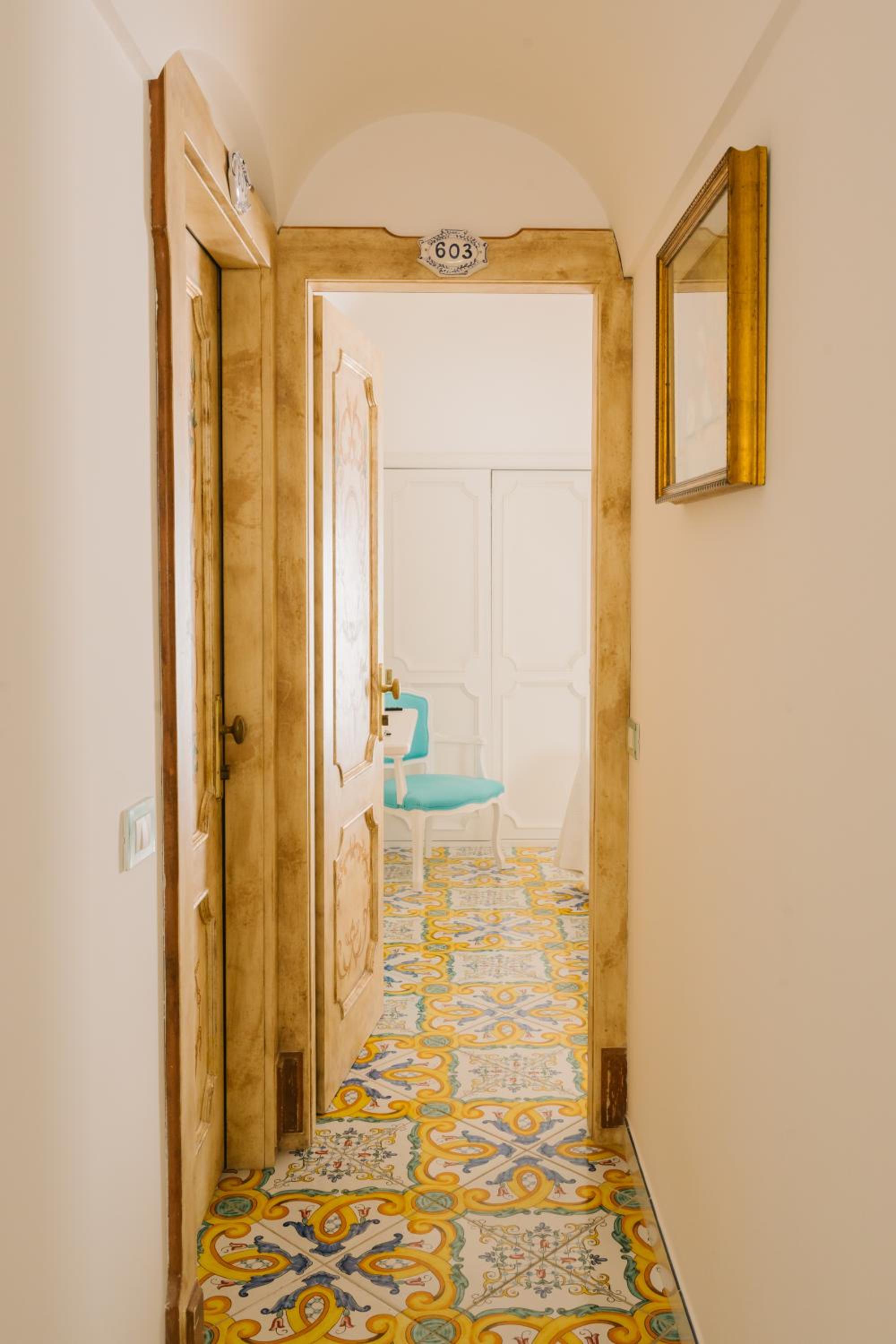 Small Double Room - Photo 5