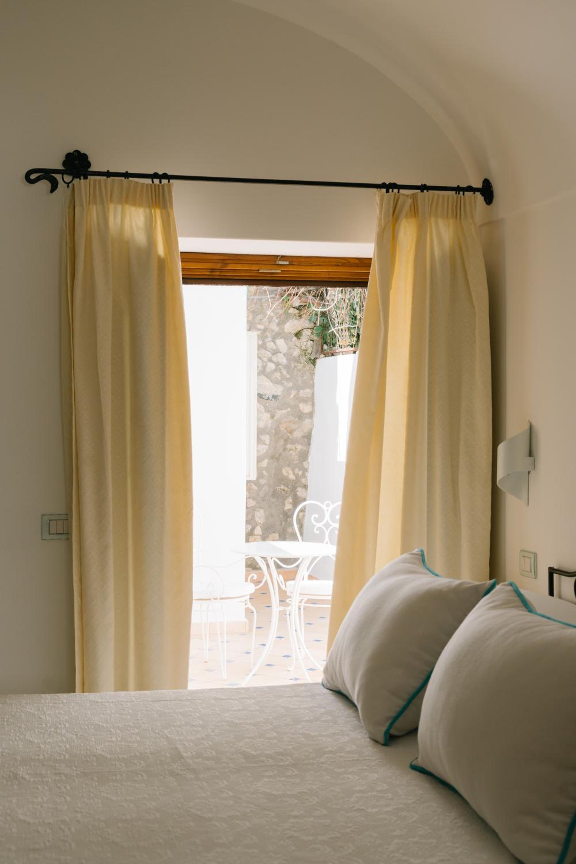 Small Double Room - Photo 6