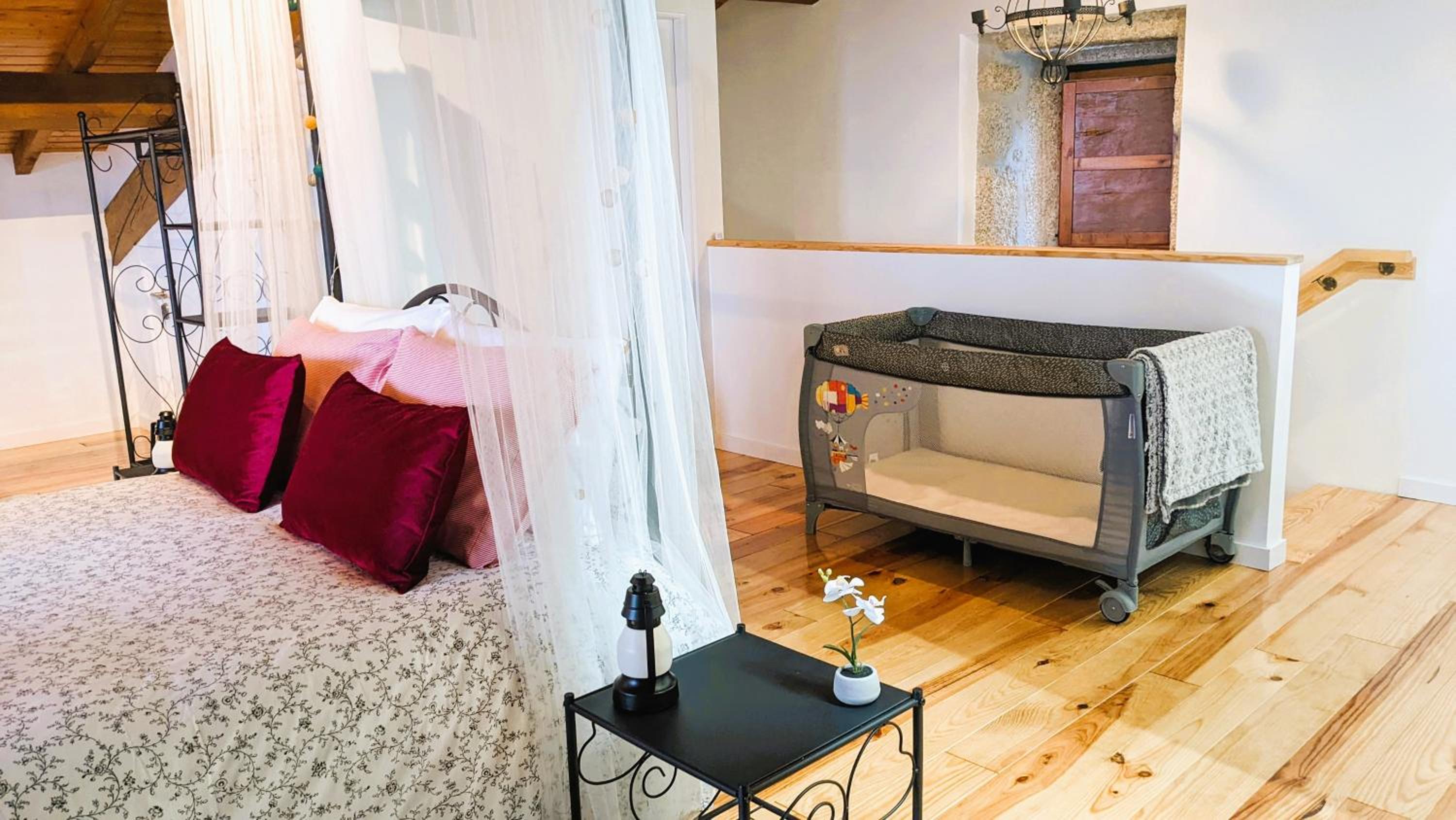 One-Bedroom House - Photo 48