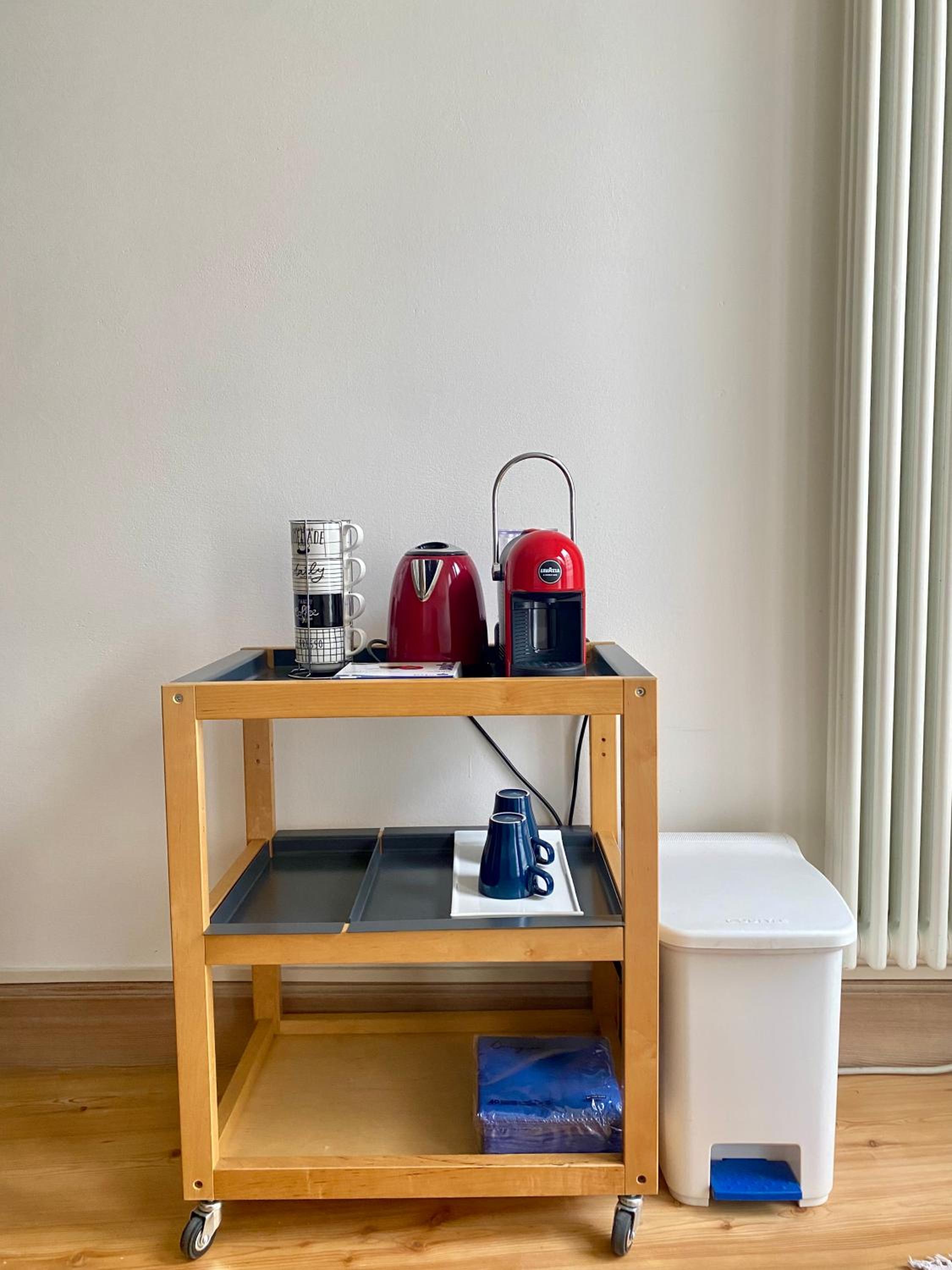 One-Bedroom Apartment photo 2