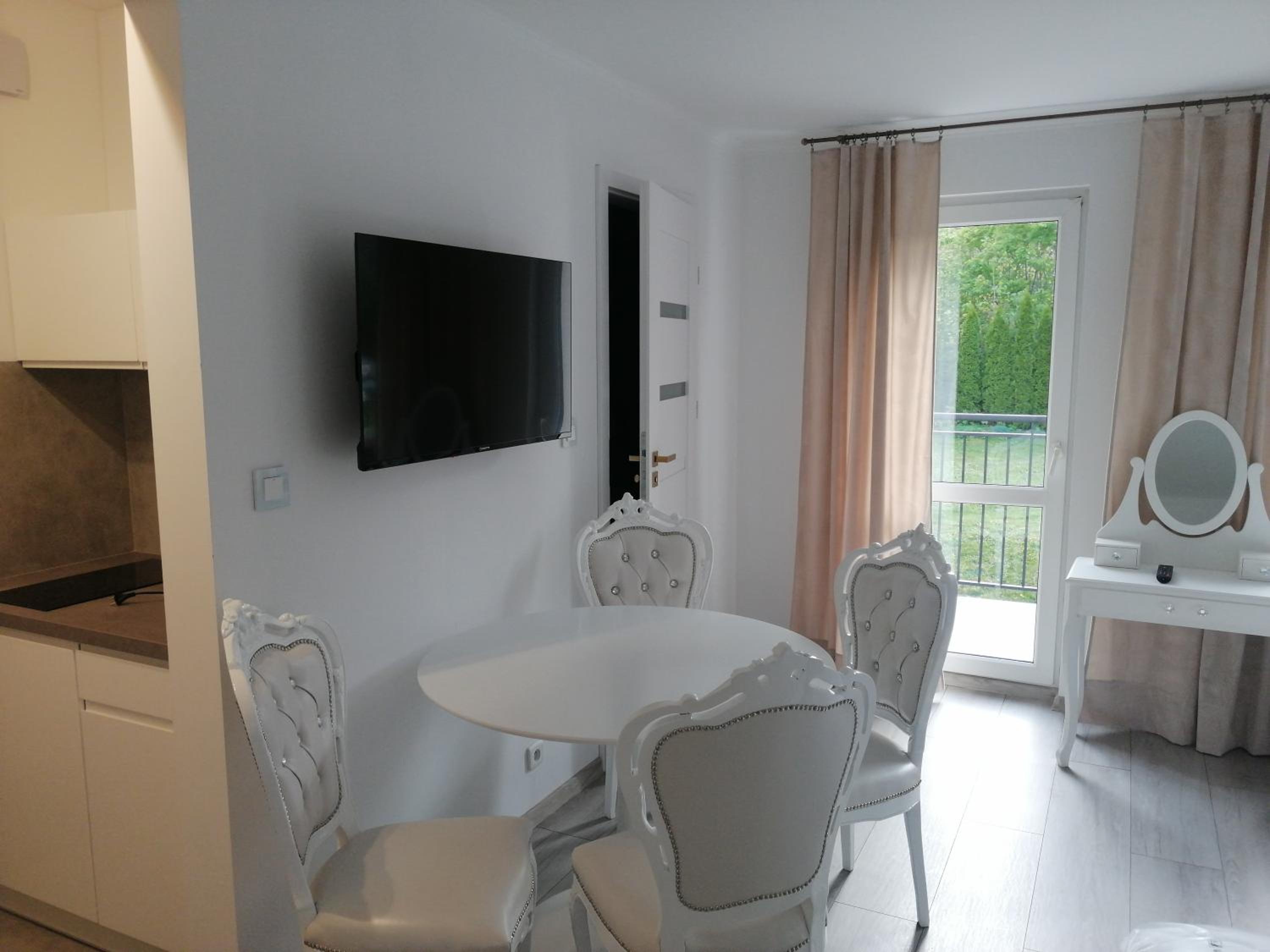 Quadruple Room with Balcony photo 3