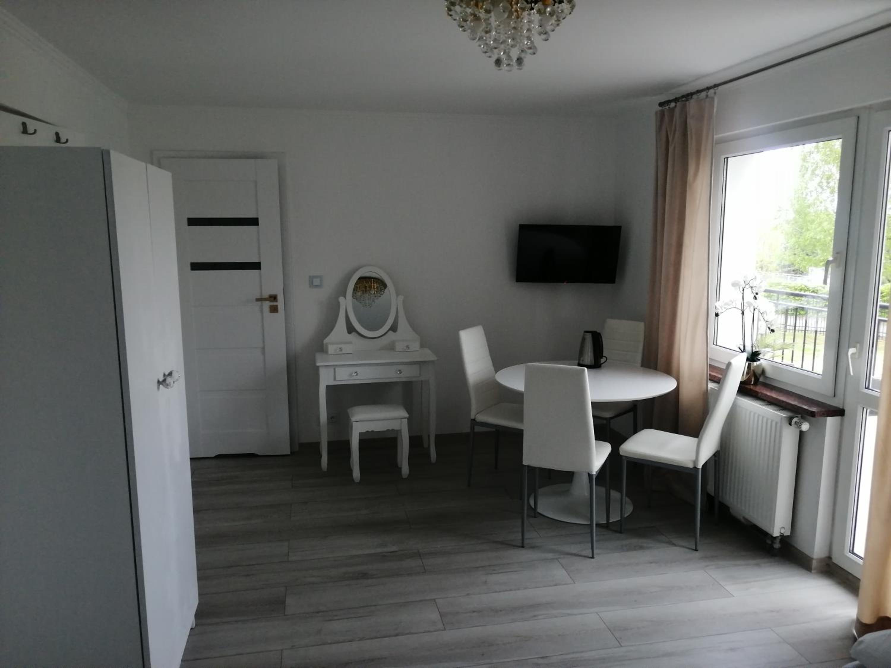 Triple Room with Lake View photo 3