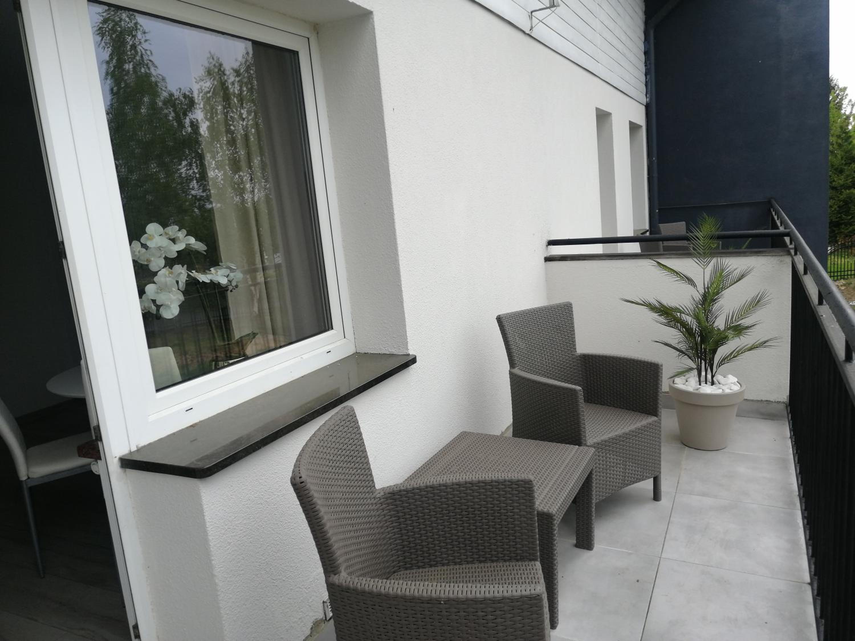Apartment with Mountain View photo 2