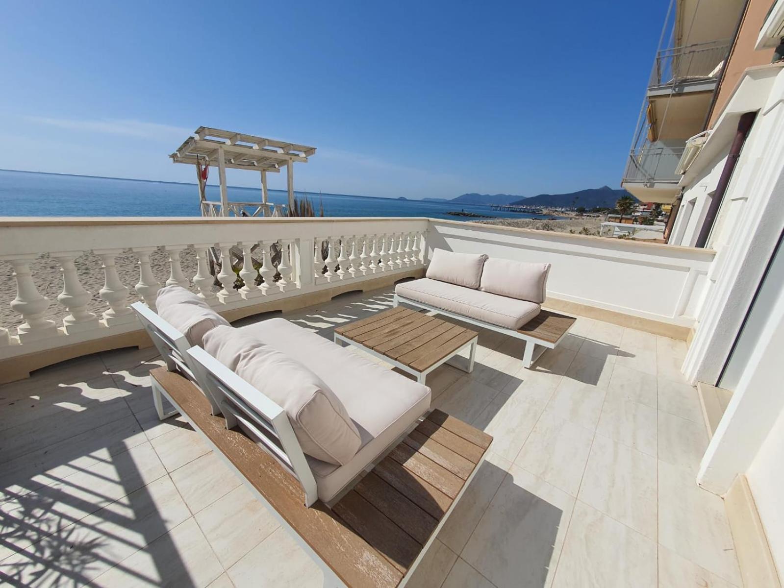 Superior Suite with Sea View photo 3