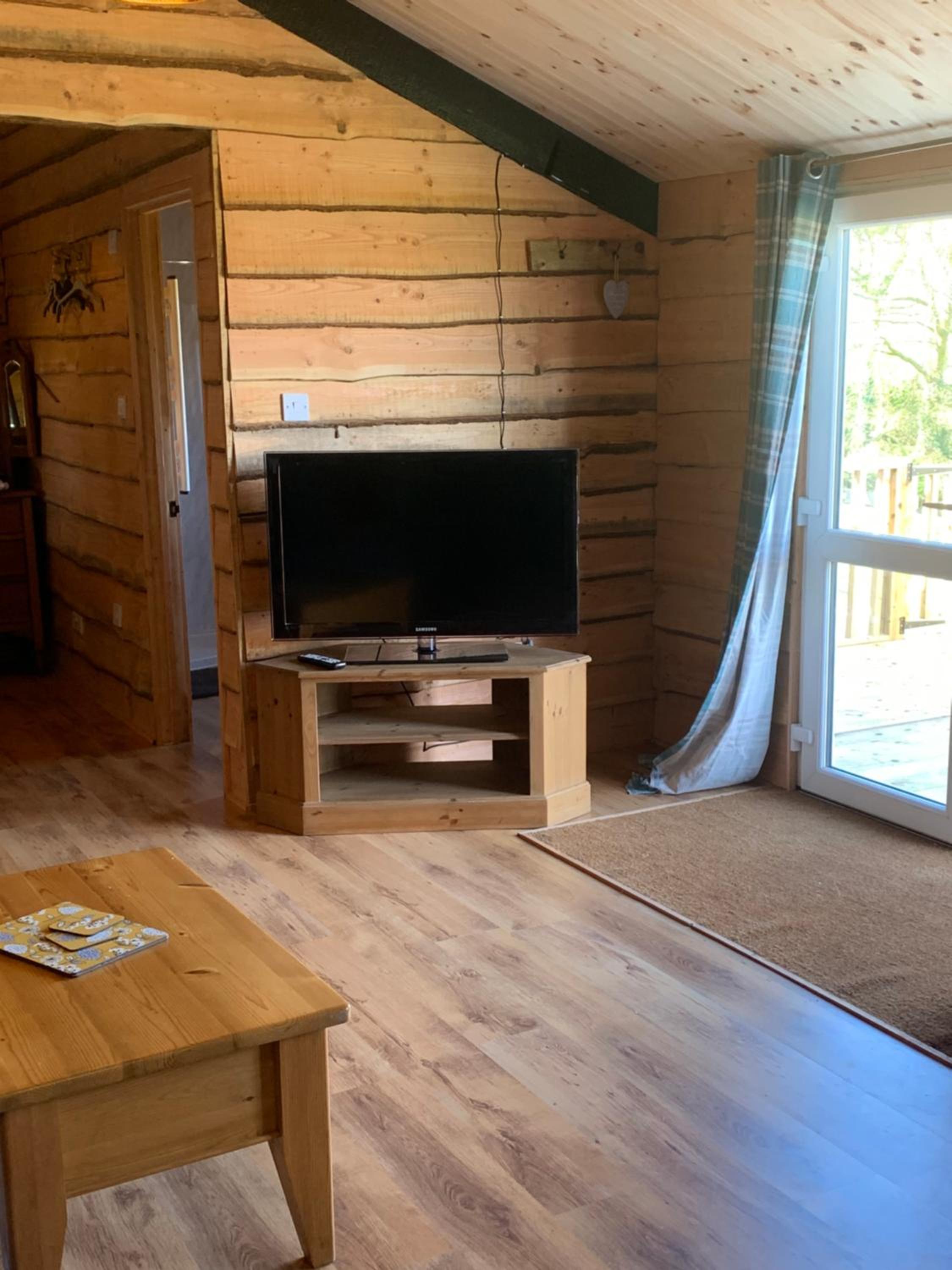 One-Bedroom House photo 1