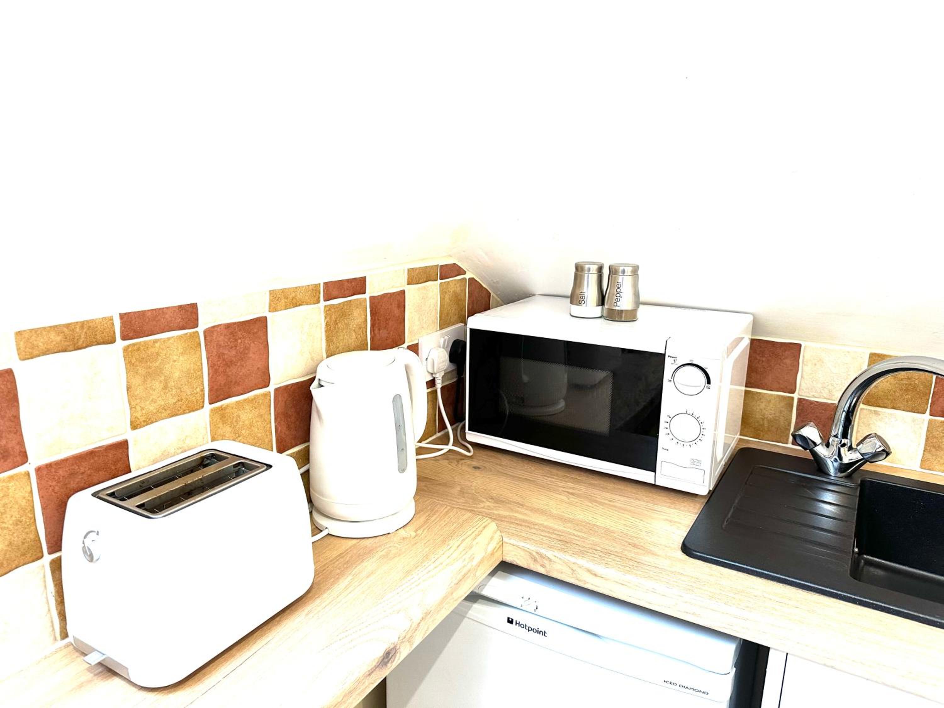 Family Studio - Photo 10