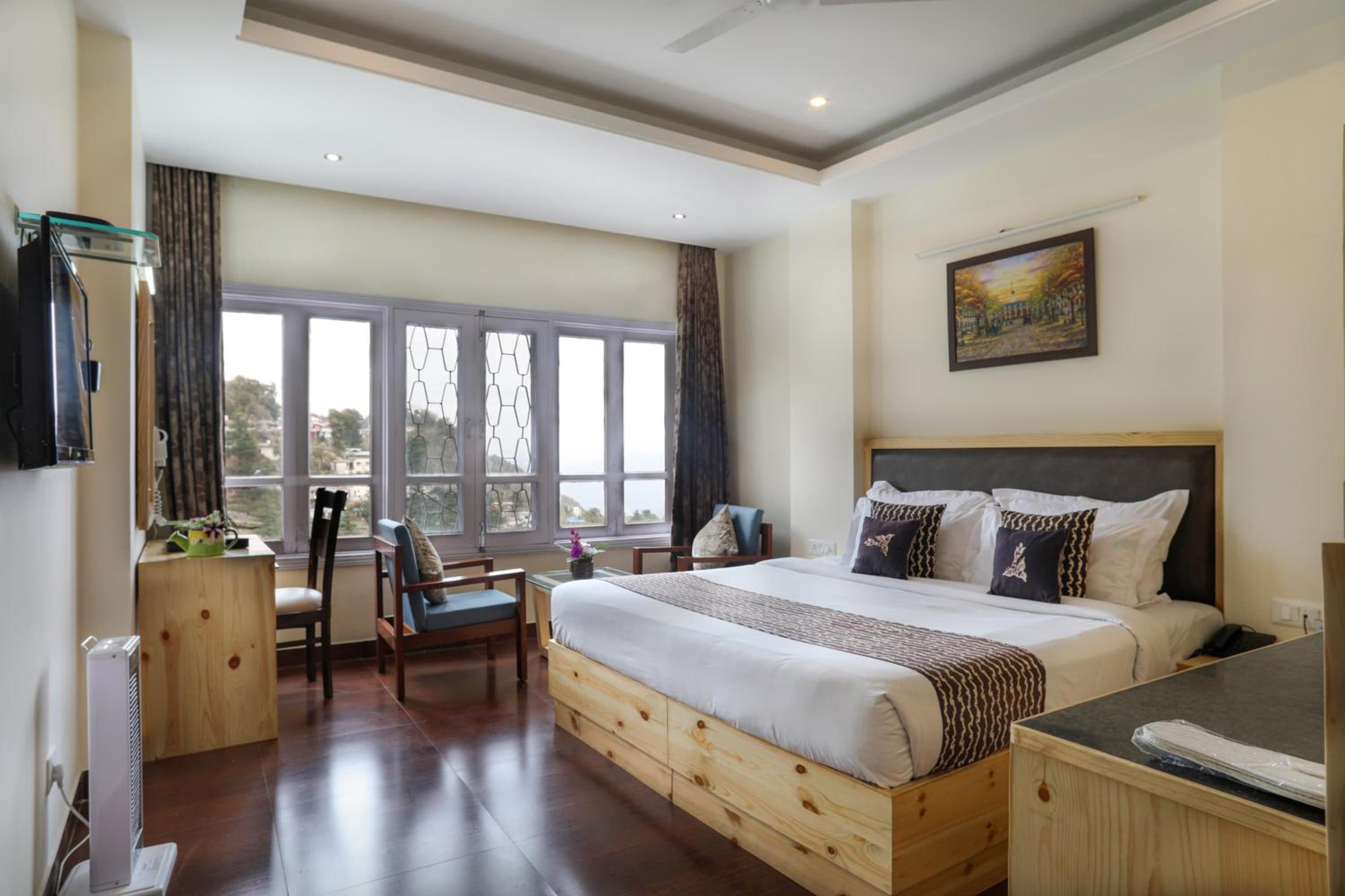 Deluxe Double Room with Mountain View