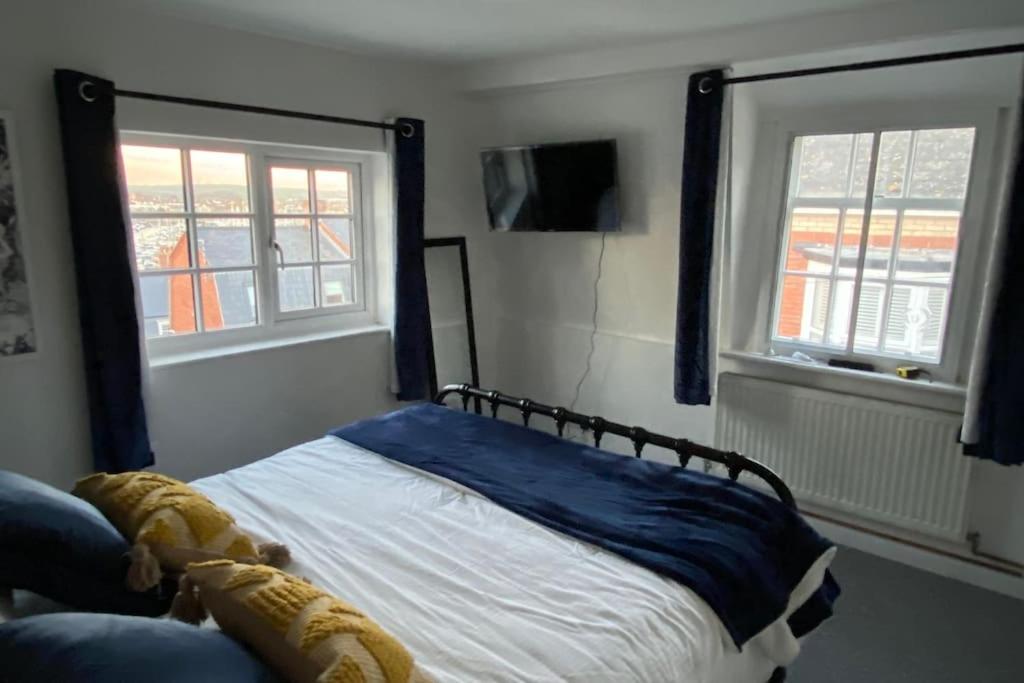 Two-Bedroom House photo 1