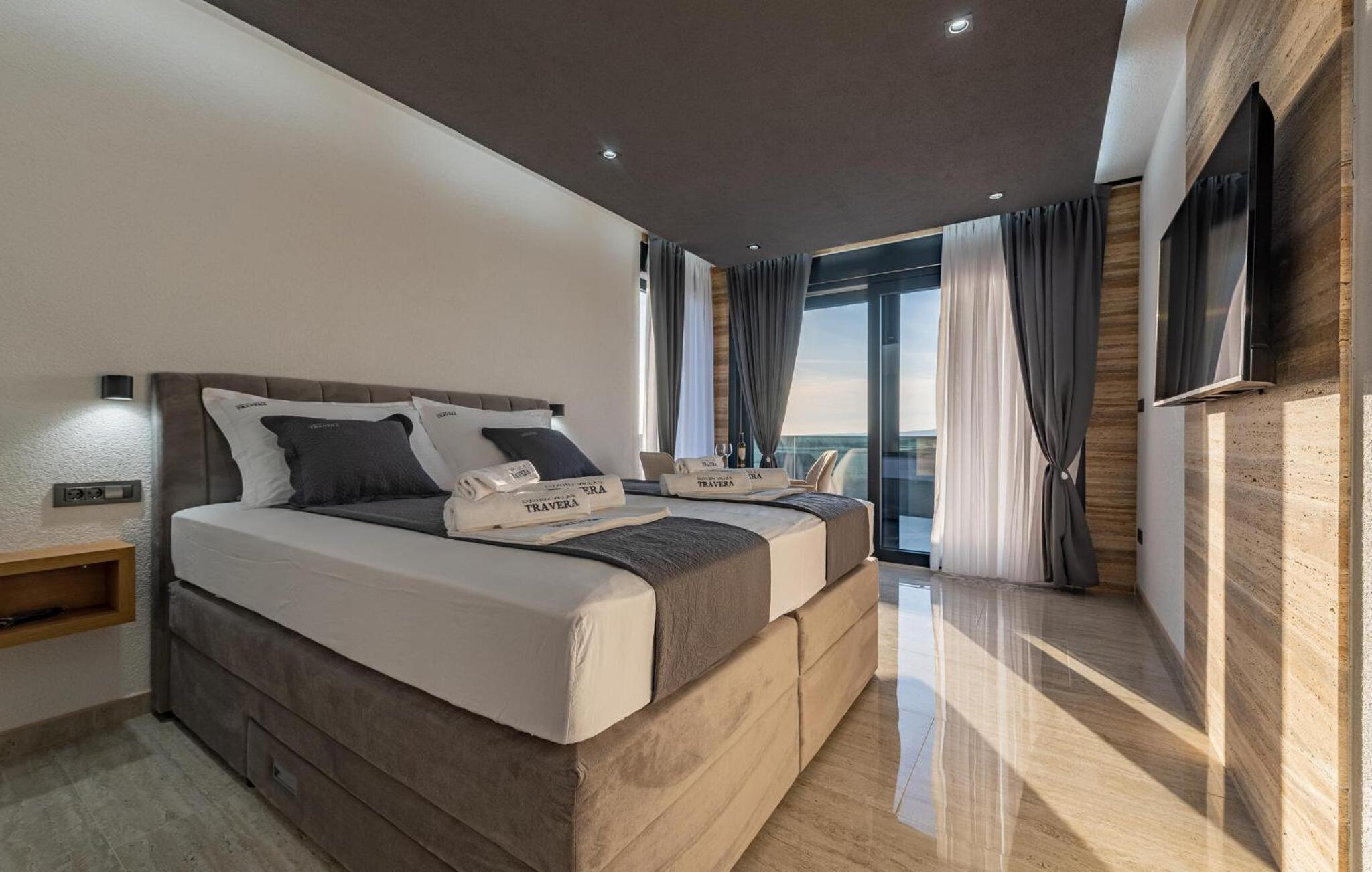 Five-Bedroom Holiday Home