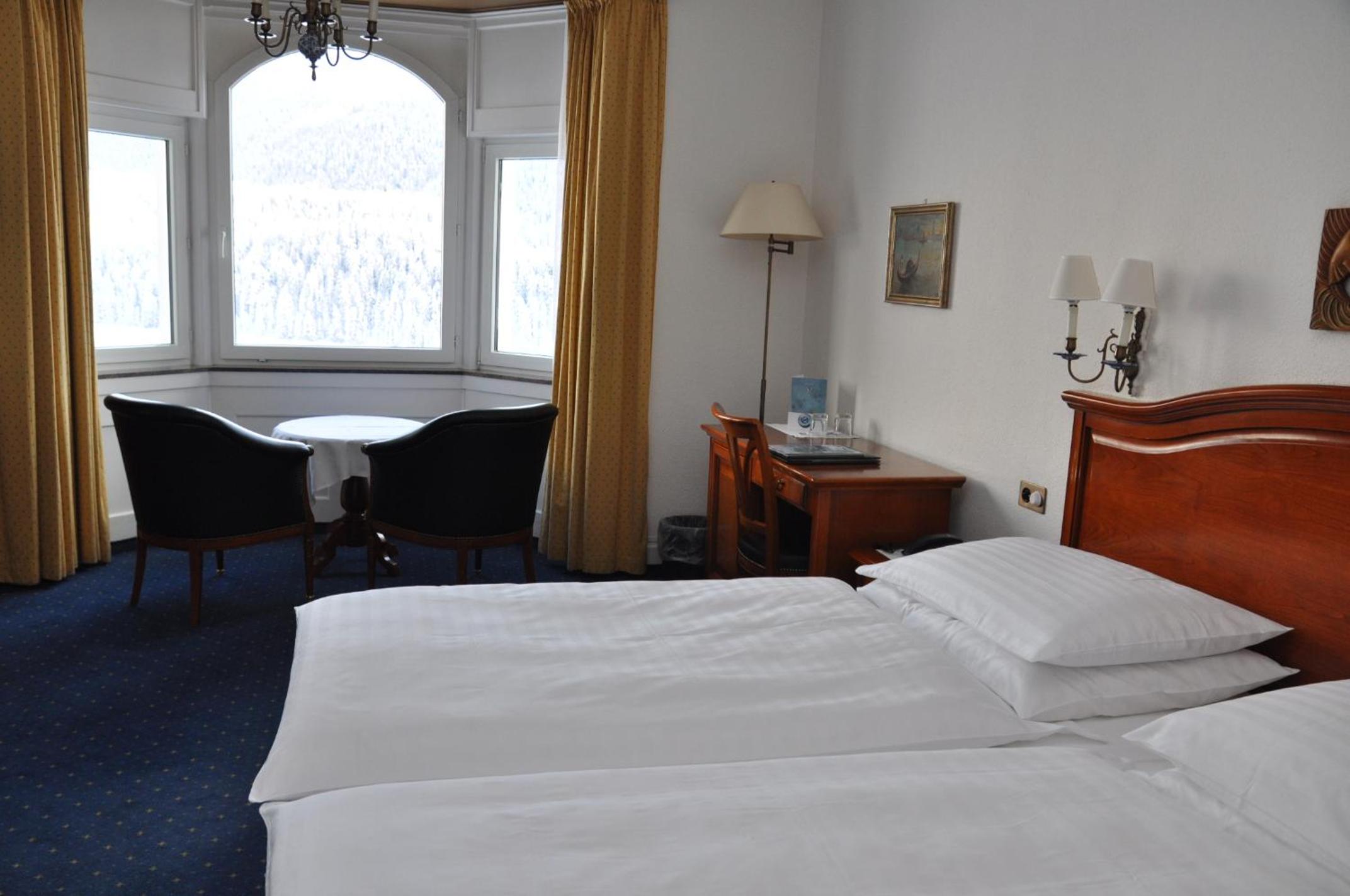 Superior Double or Twin Room with Lake View - Photo 1