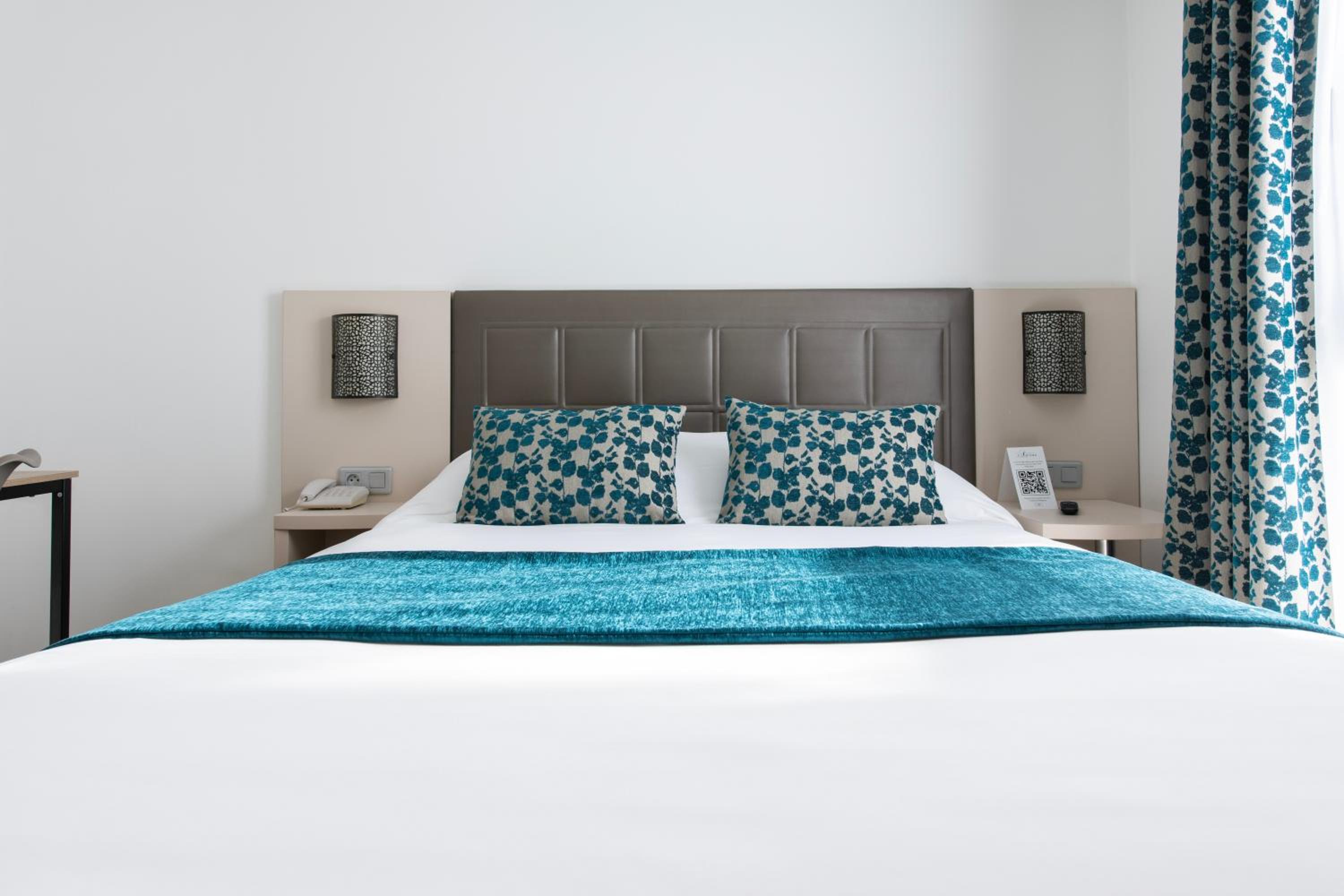 Double Room - Photo 6