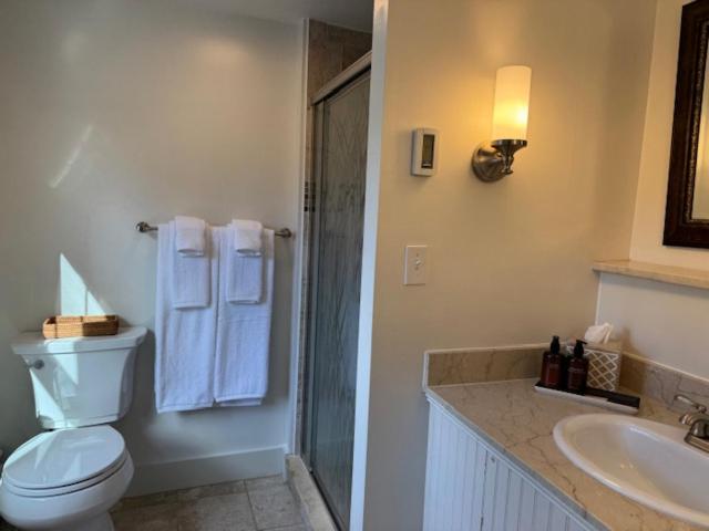 Queen Room photo 3
