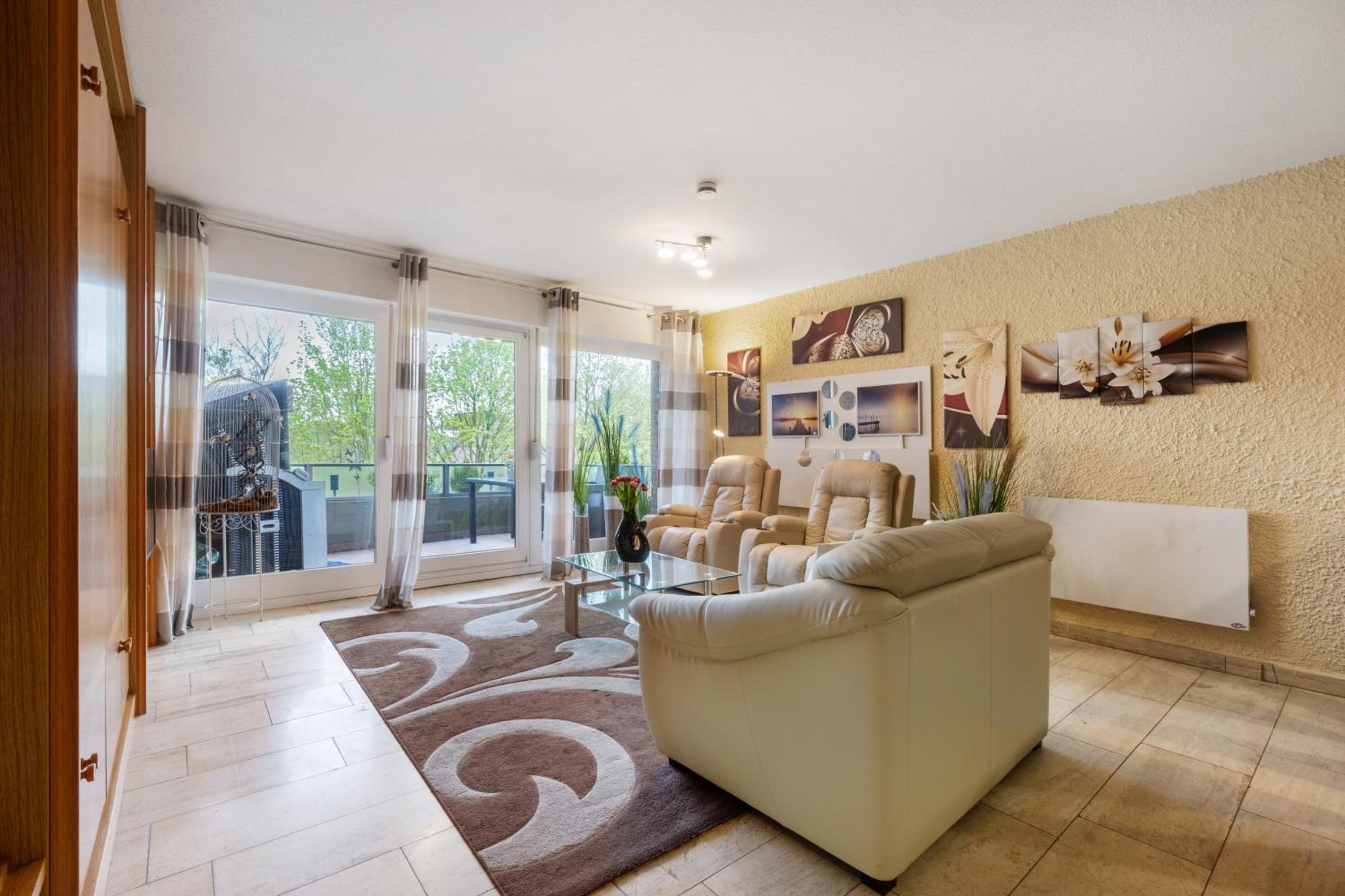 Superior One-Bedroom Apartment with Balcony