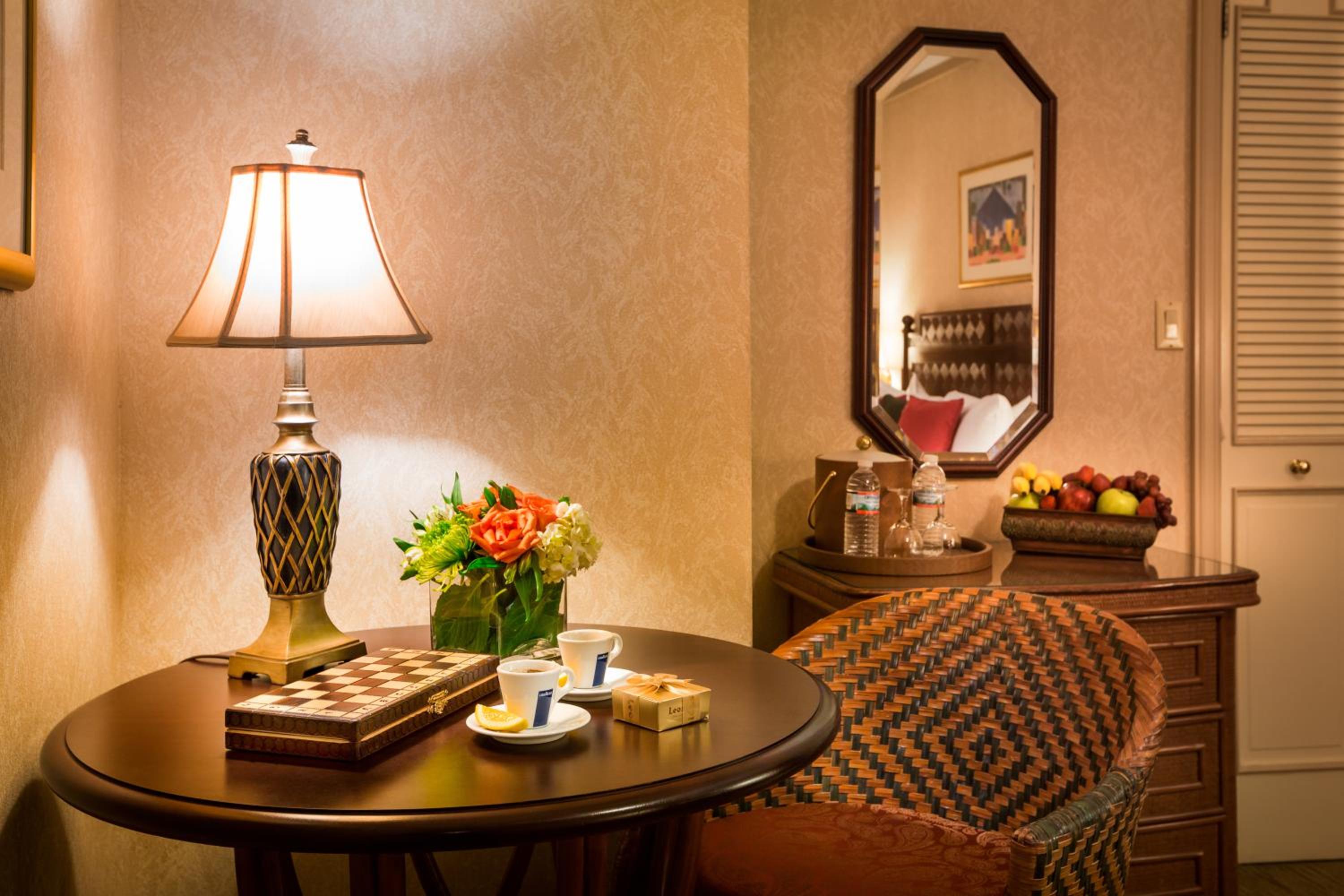 Premium Accessible Room with 1 King Bed