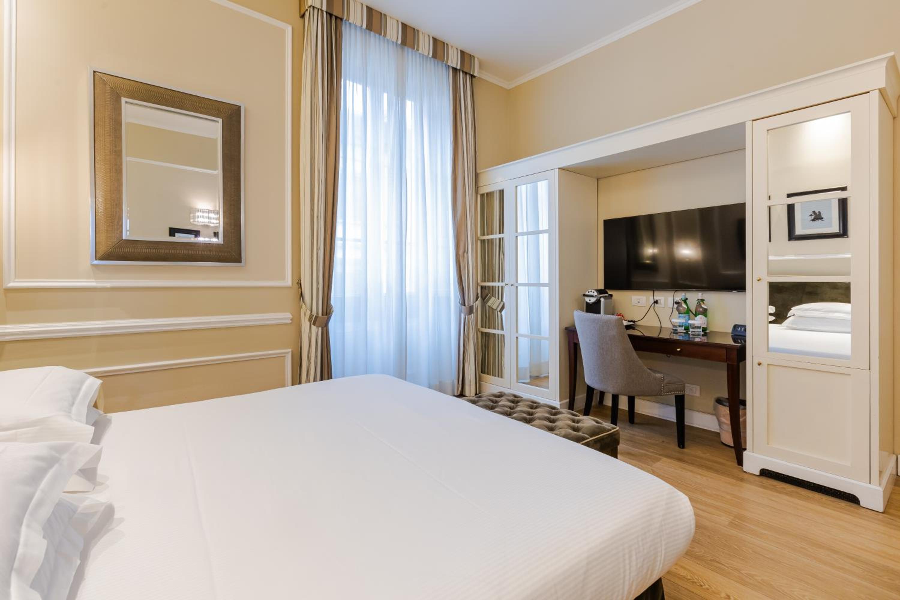 Superior Double or Twin Room with City View