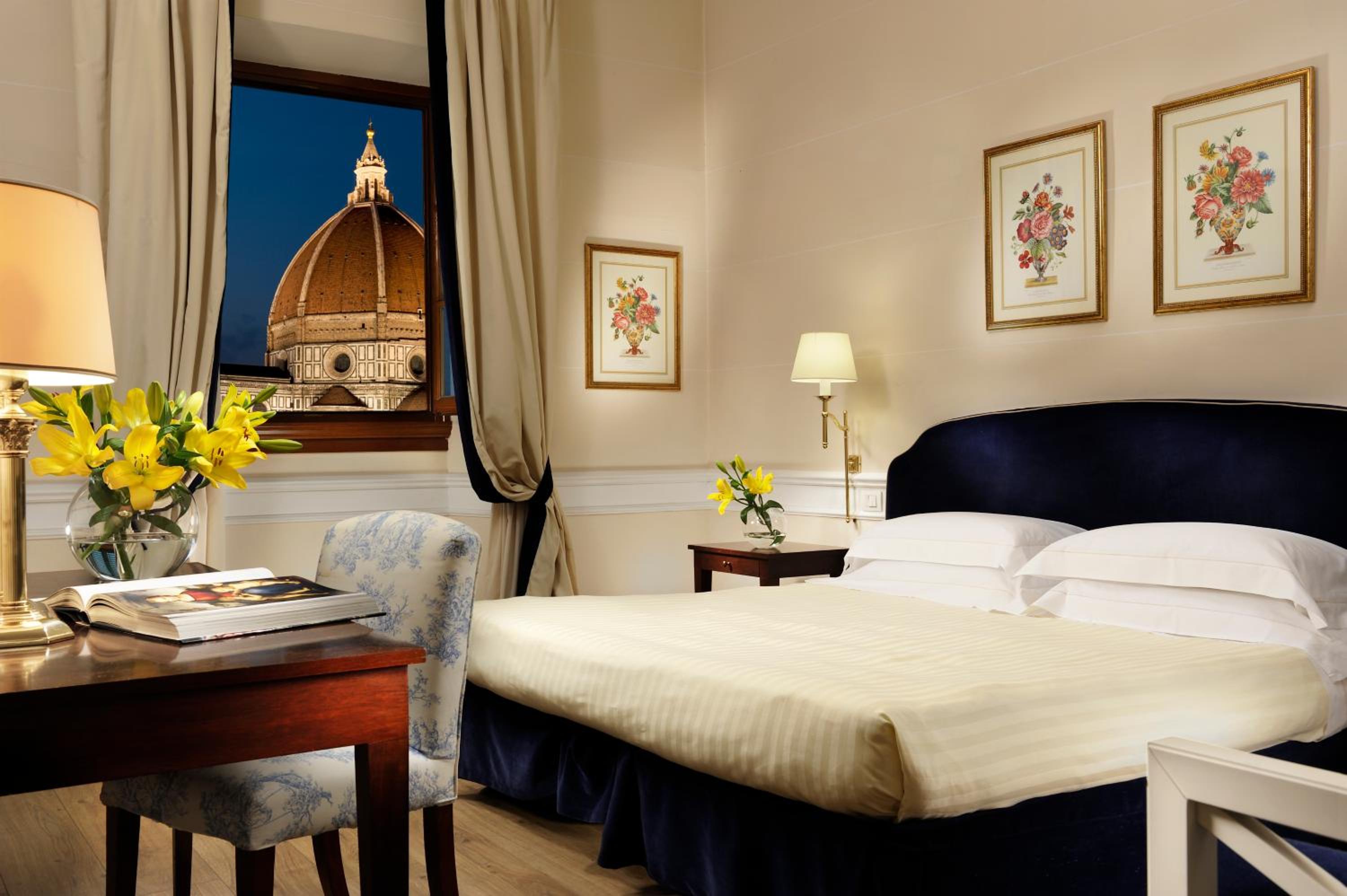 Prestige Double or Twin Room with Cathedral View