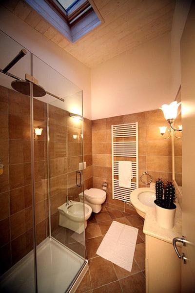 One-Bedroom Apartment (5 Adults) photo 3