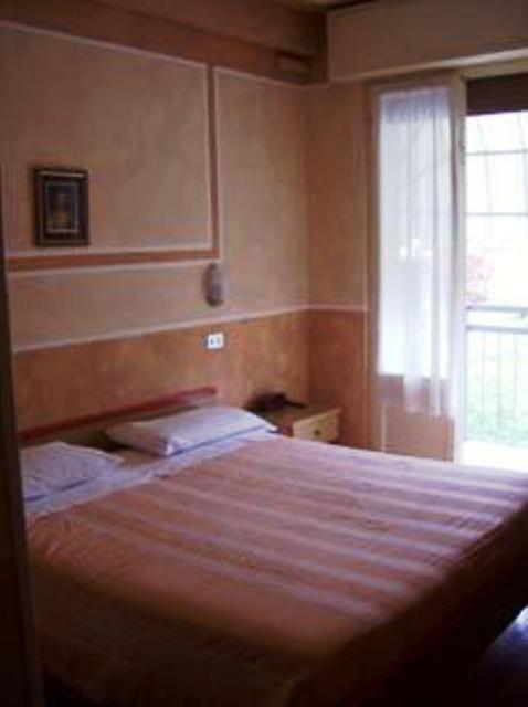 Double or Twin Room with Balcony and Lake View