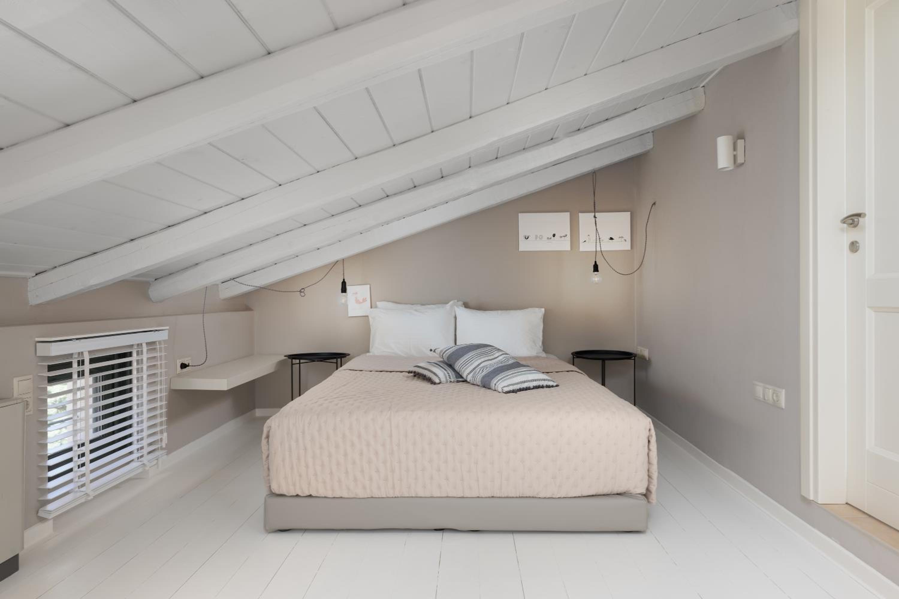 Deluxe Loft - Photo 16