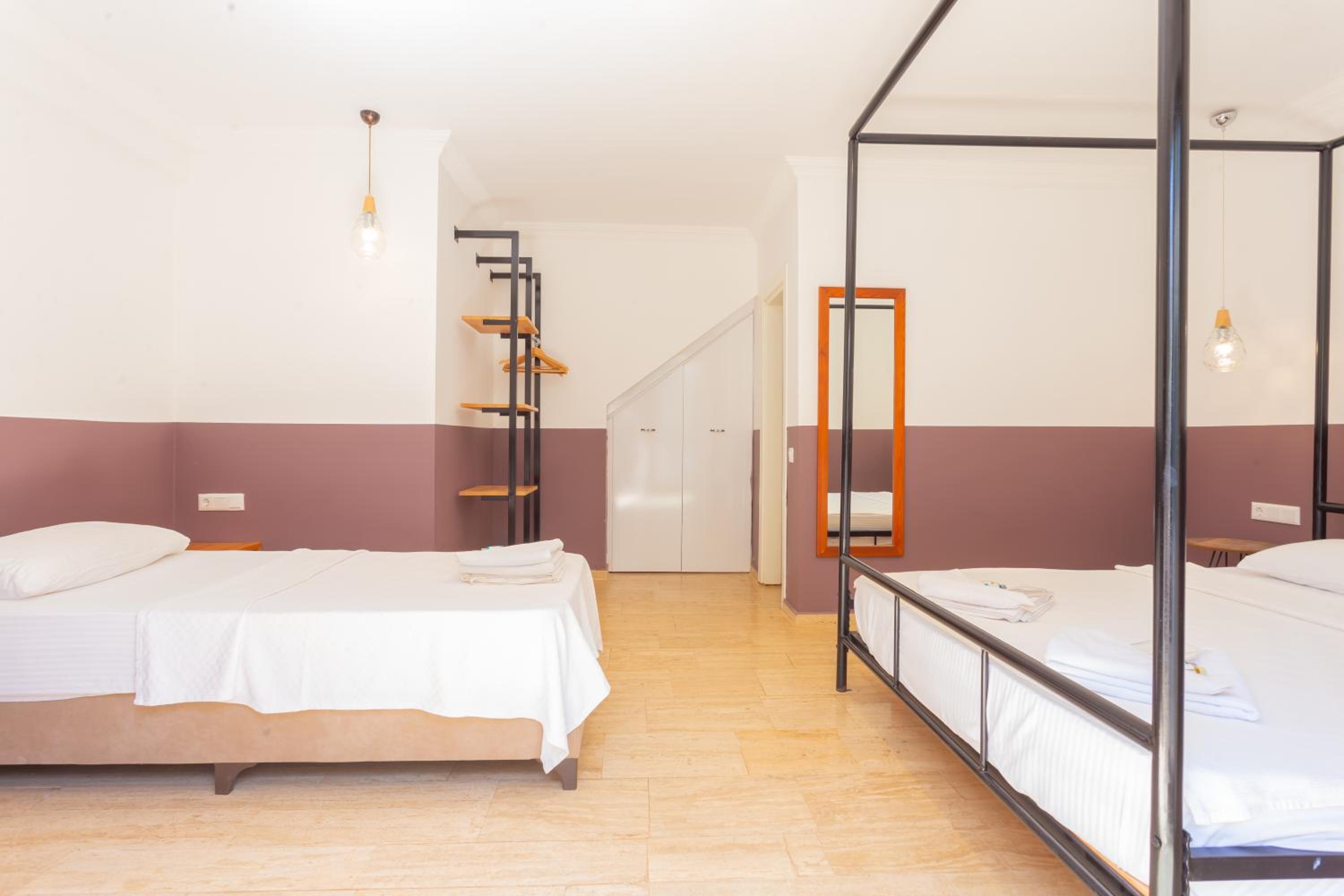 Triple Room - Photo 10