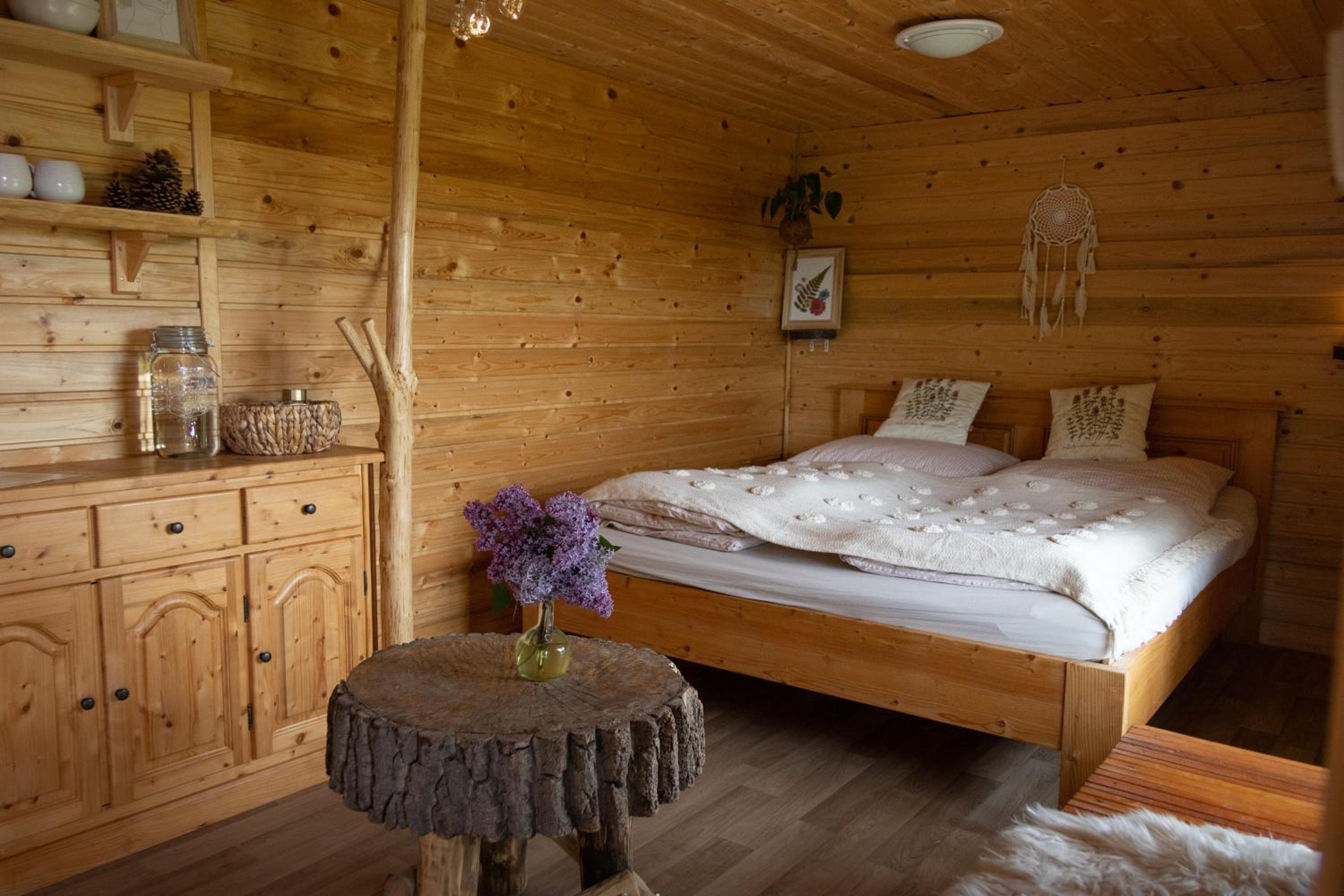 Deluxe Double Room (2 Adults + 1 Child) photo 1