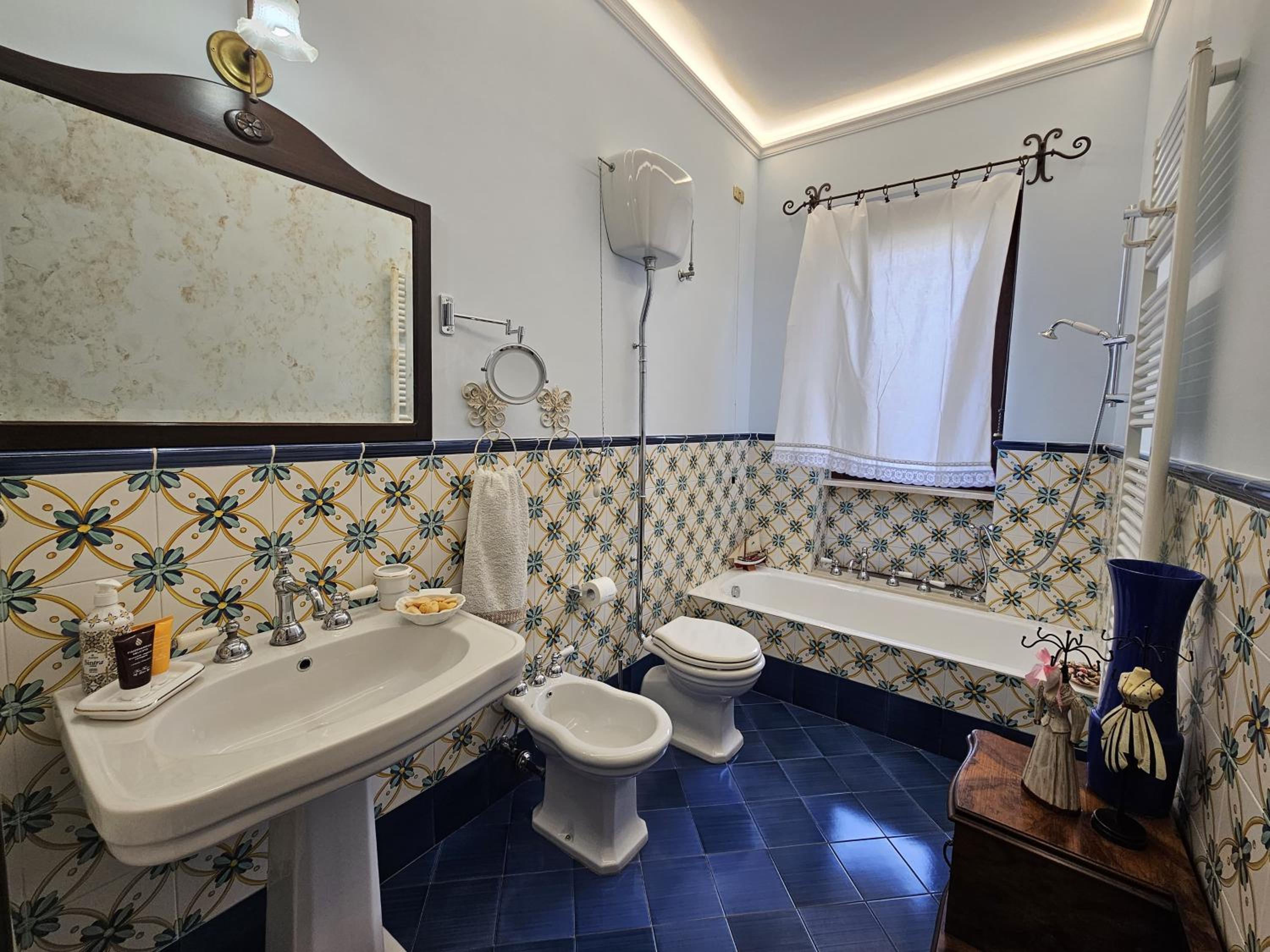 Triple Room With Pool View photo 2