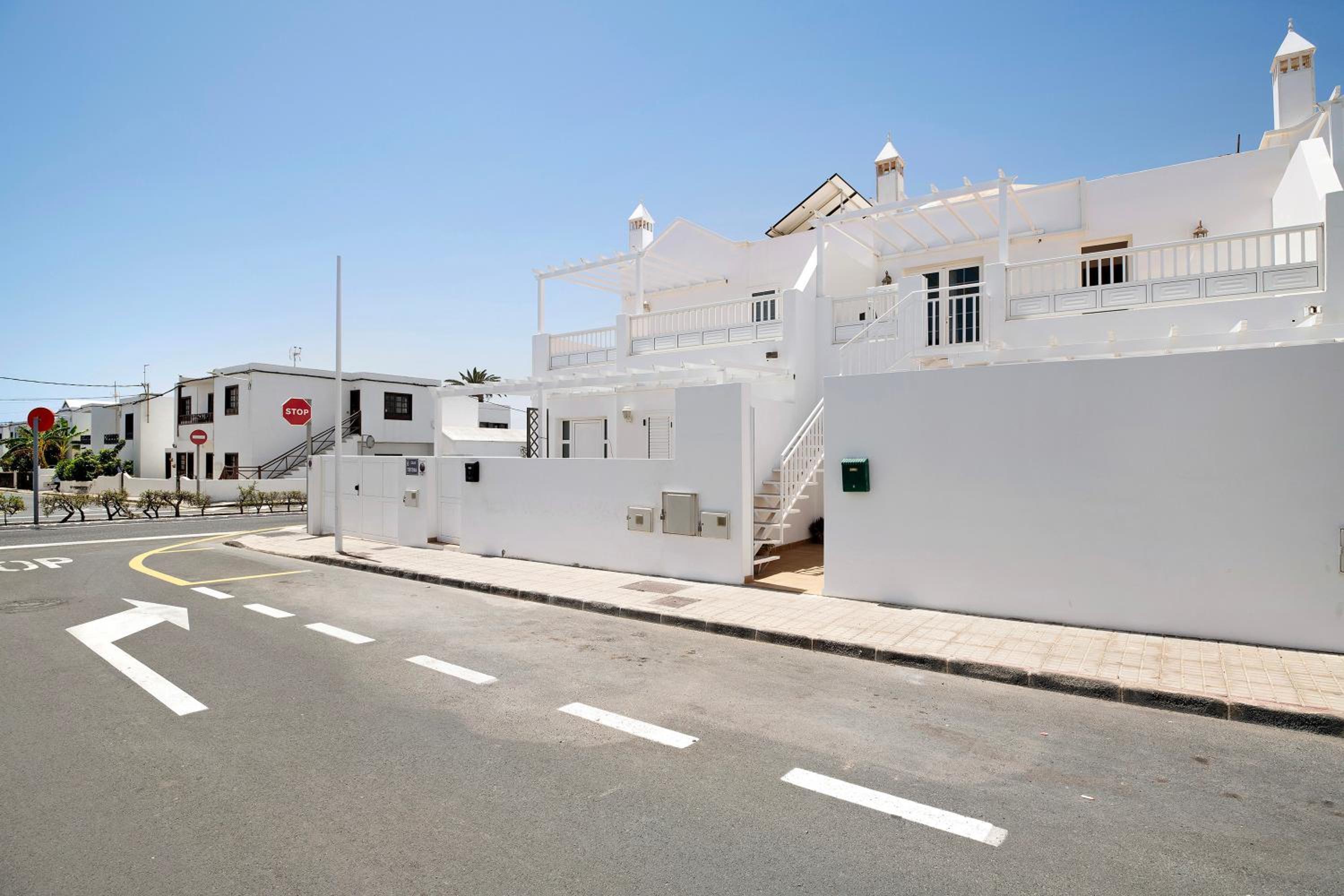 Studio Apartment with Sea View photo 3
