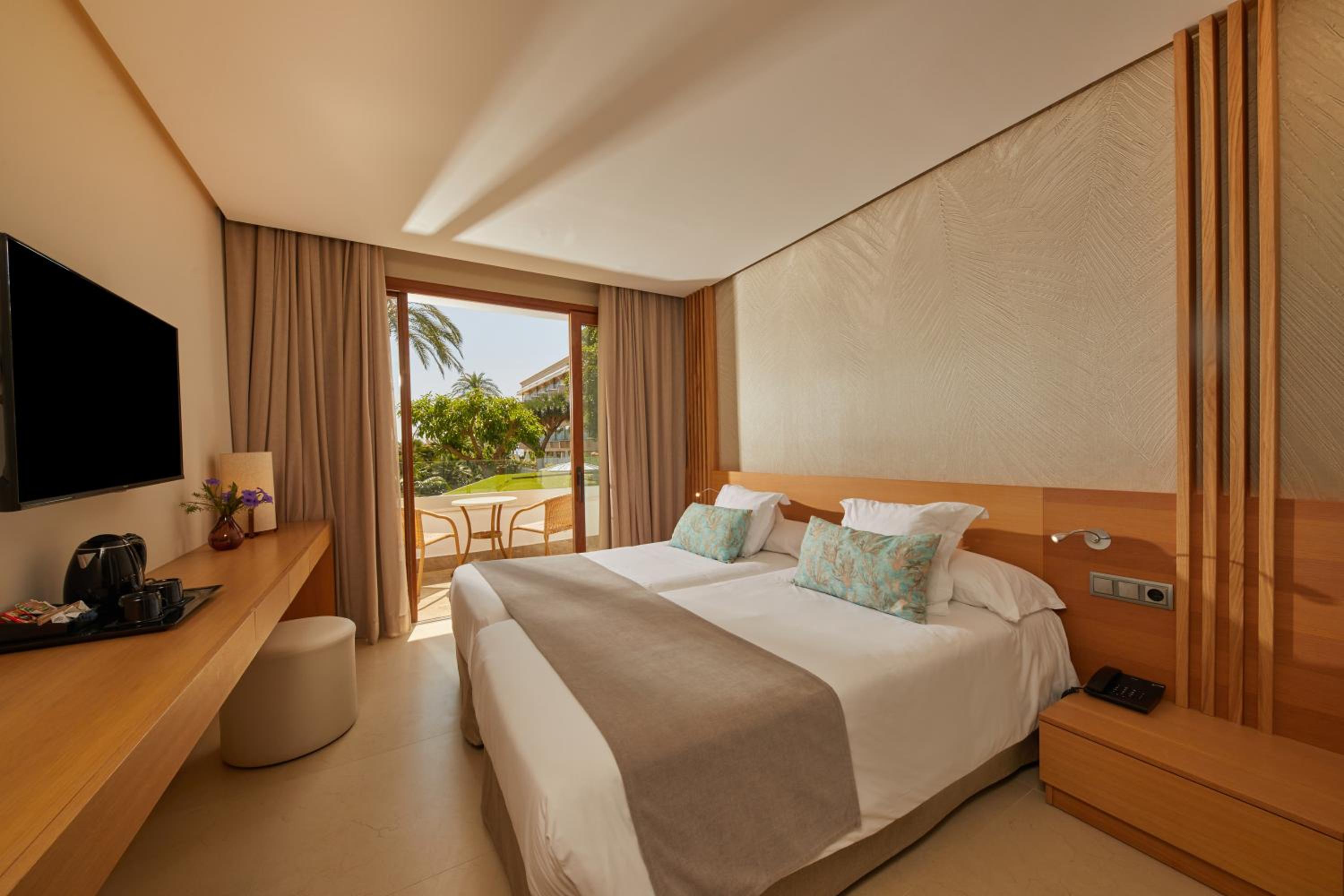 Double or Twin Room Cycling Package