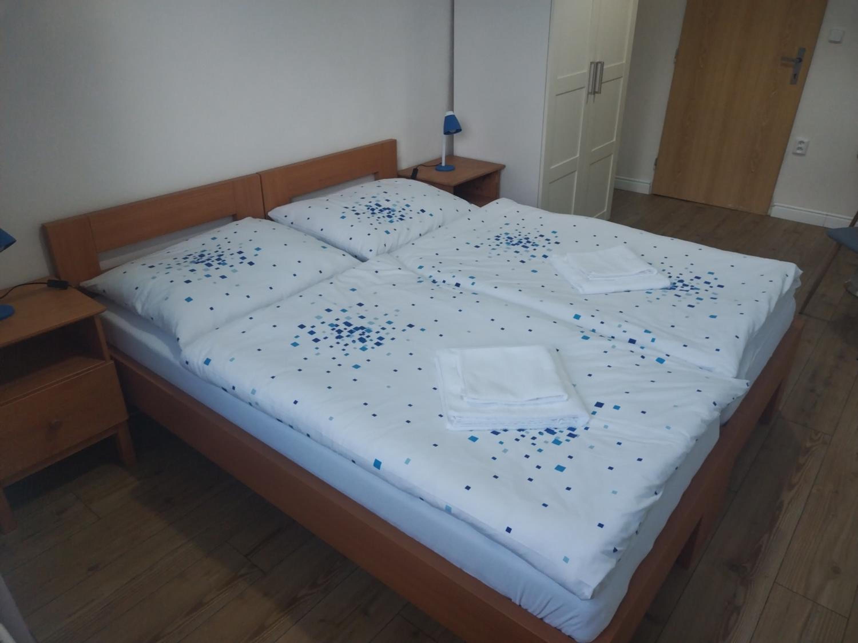 Economy Twin Room photo 2