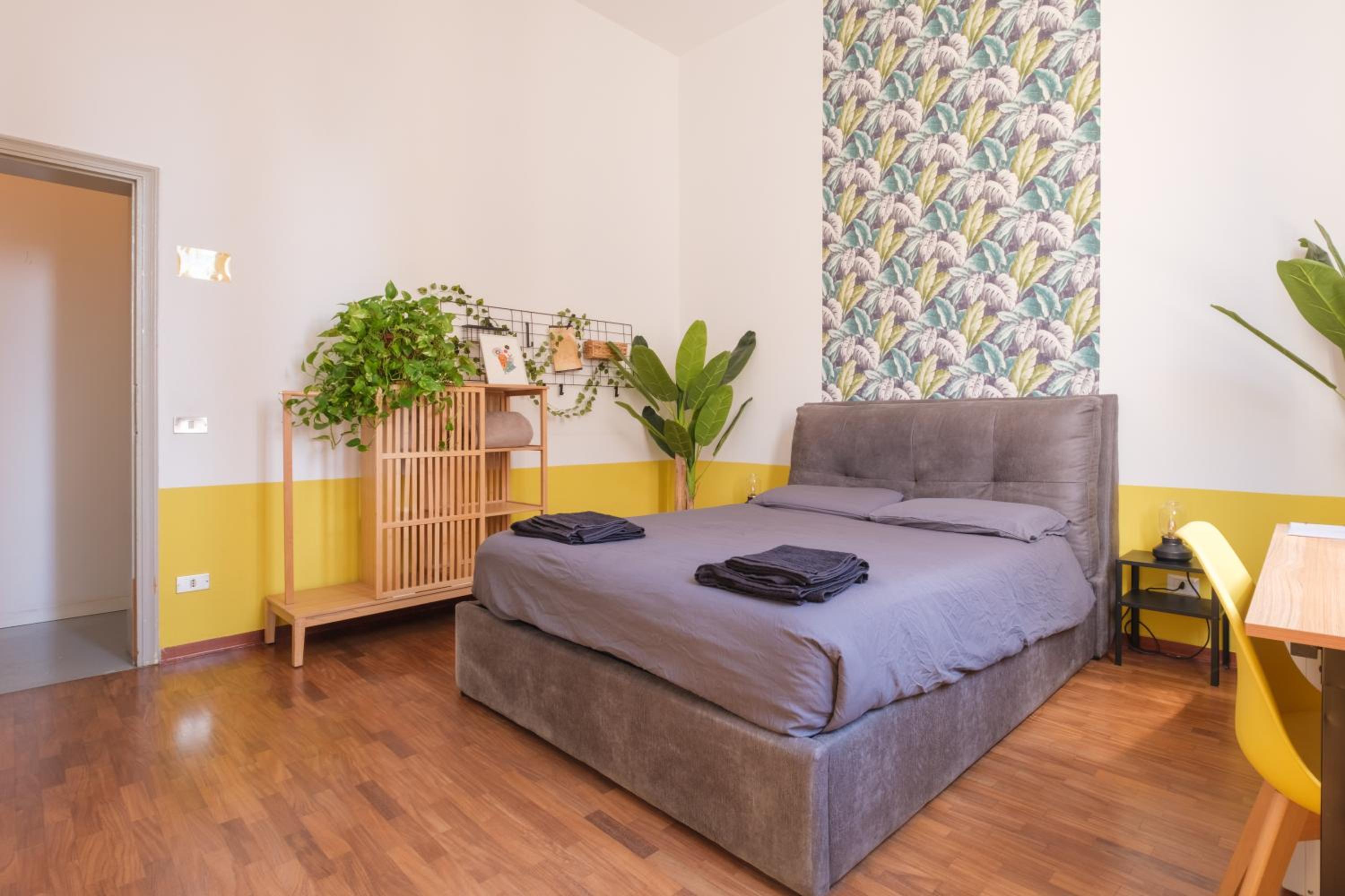Double Room with Shared Bathroom