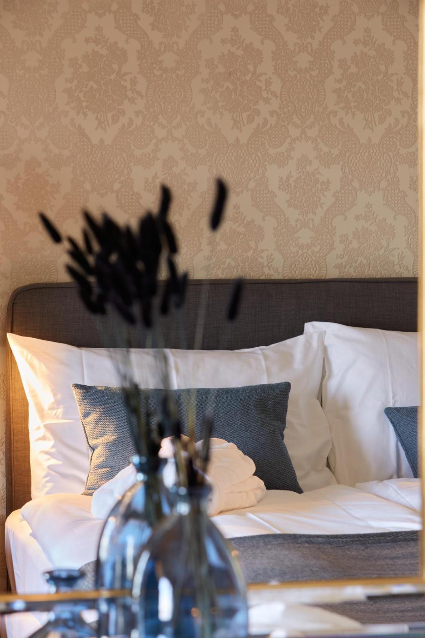 Double Room with Lake View