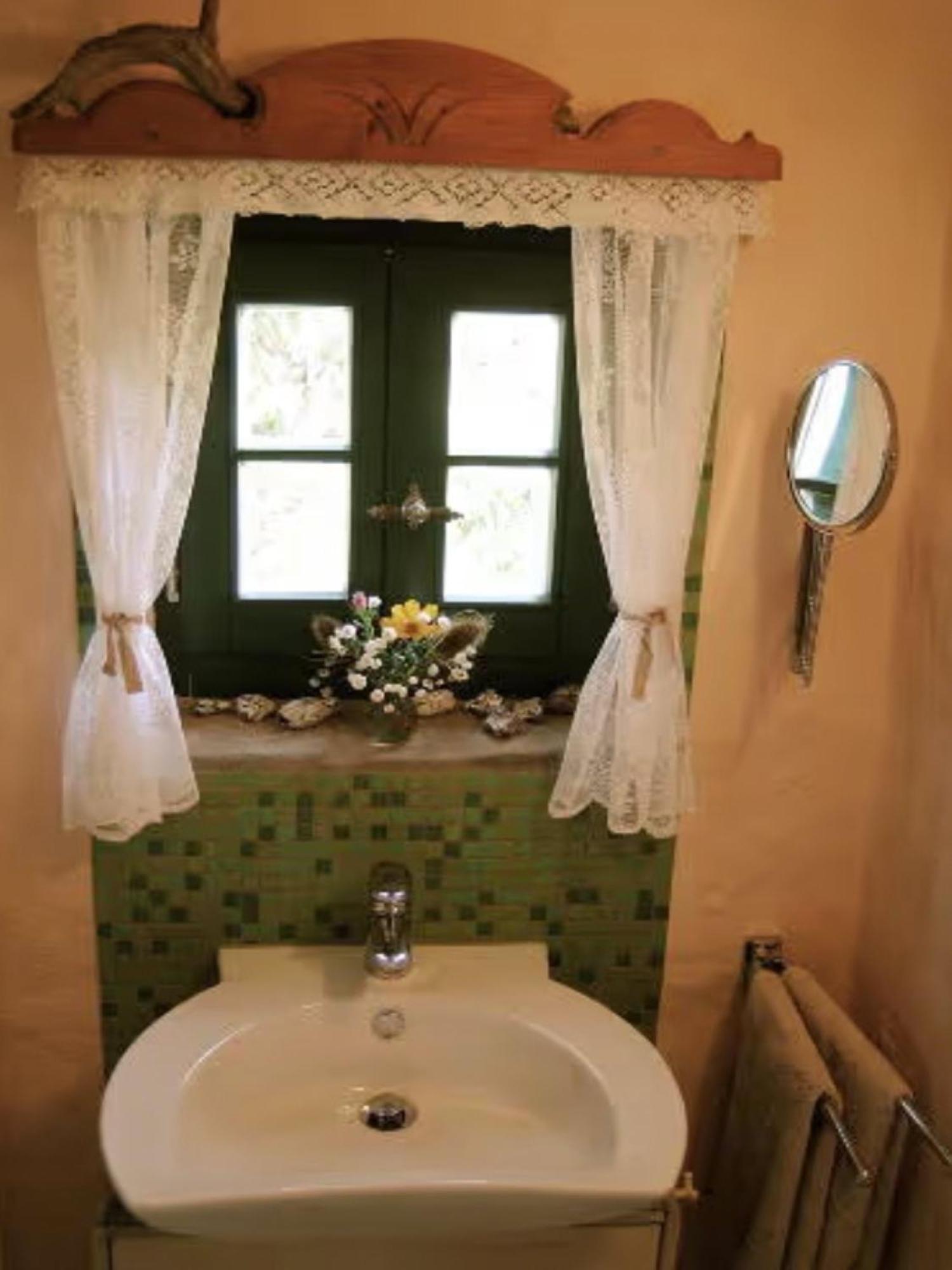 One-Bedroom House photo 3