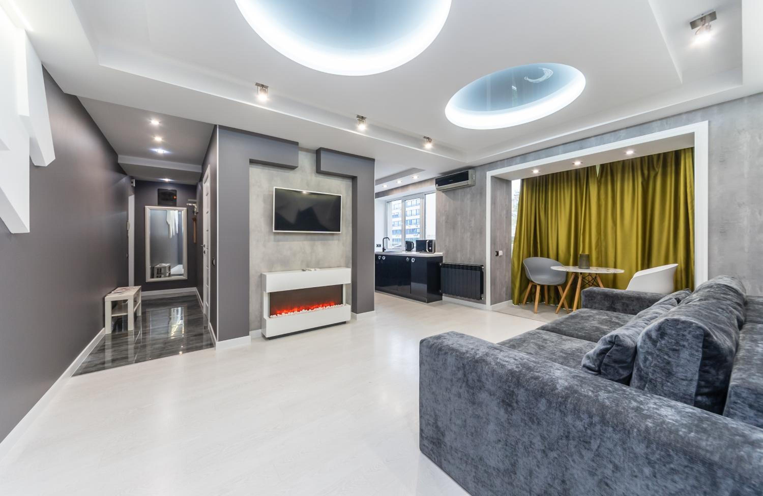 Deluxe Apartment