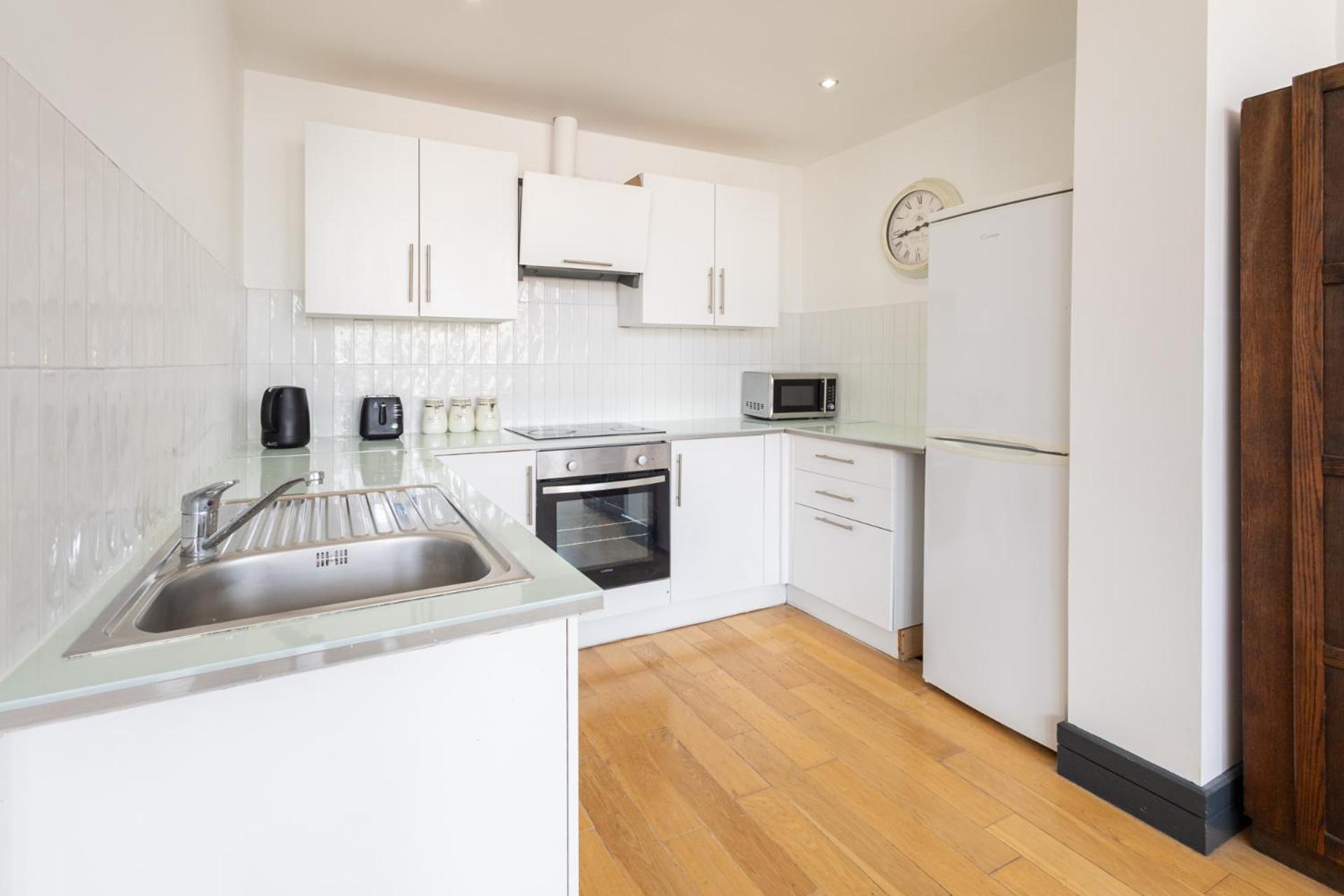 Apartment - Photo 14
