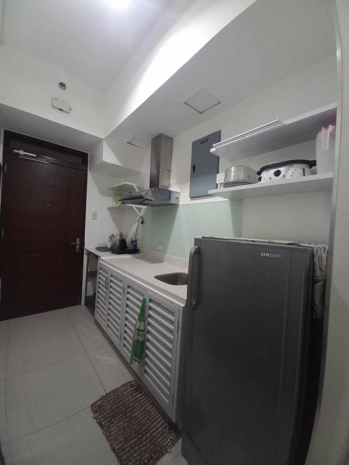 Studio Apartment - Photo 42