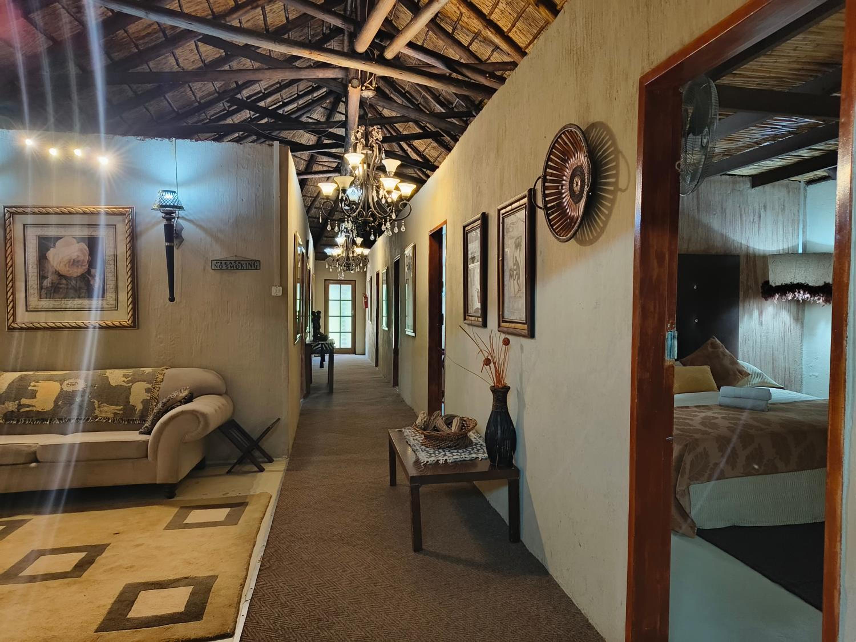 Seven-Bedroom House - Photo 12