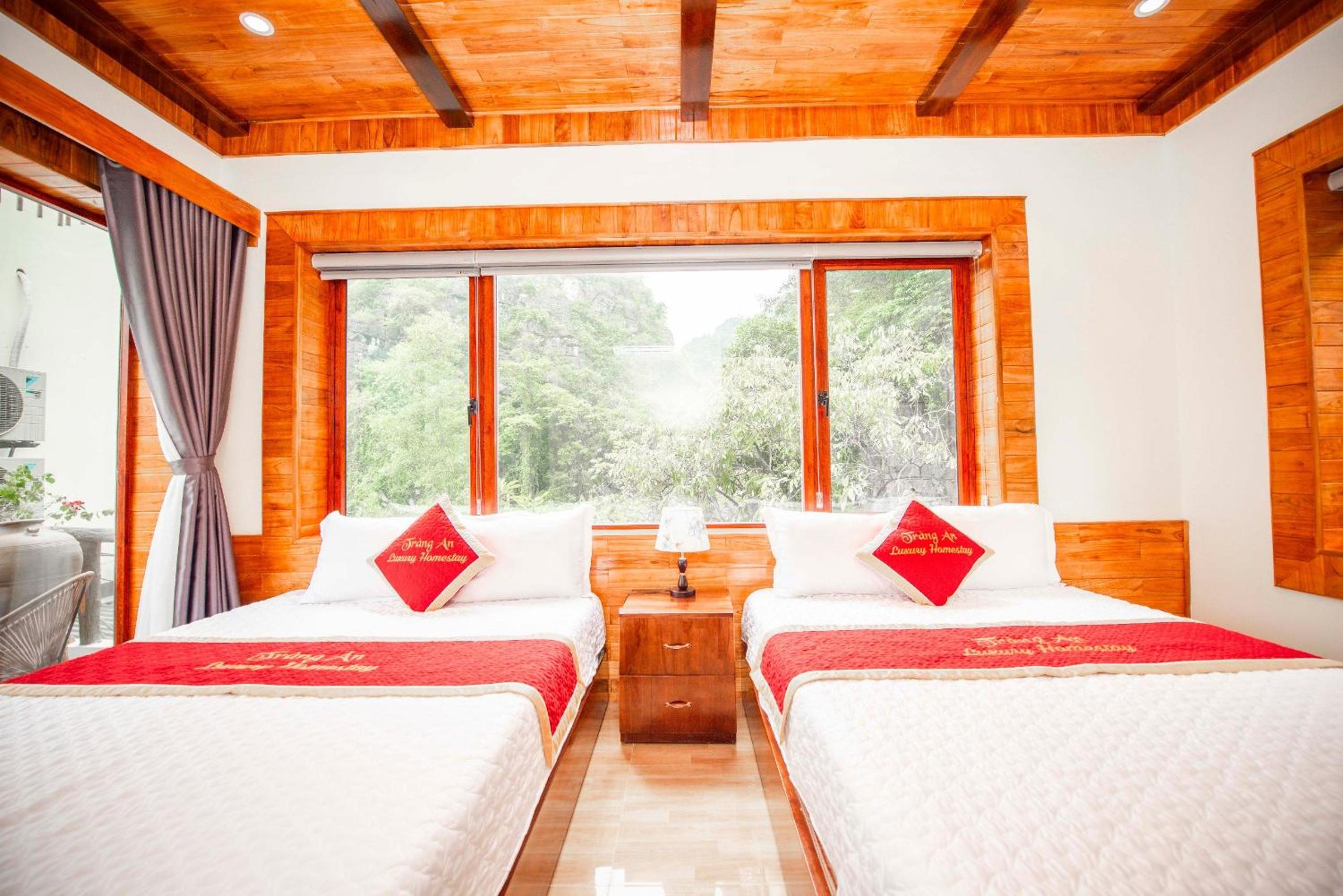 Twin Room with Mountain View