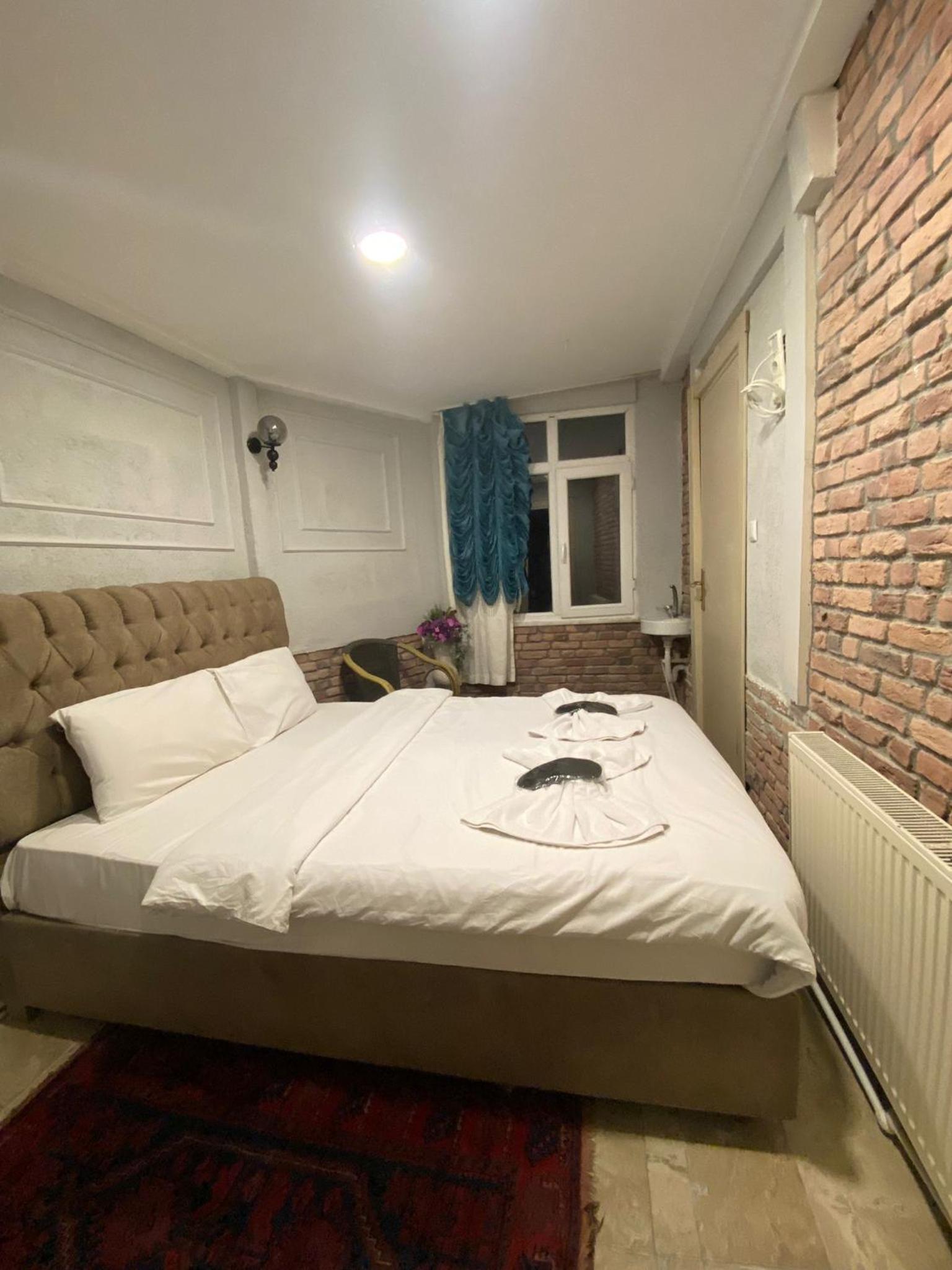 Economy Double or Twin Room photo 1