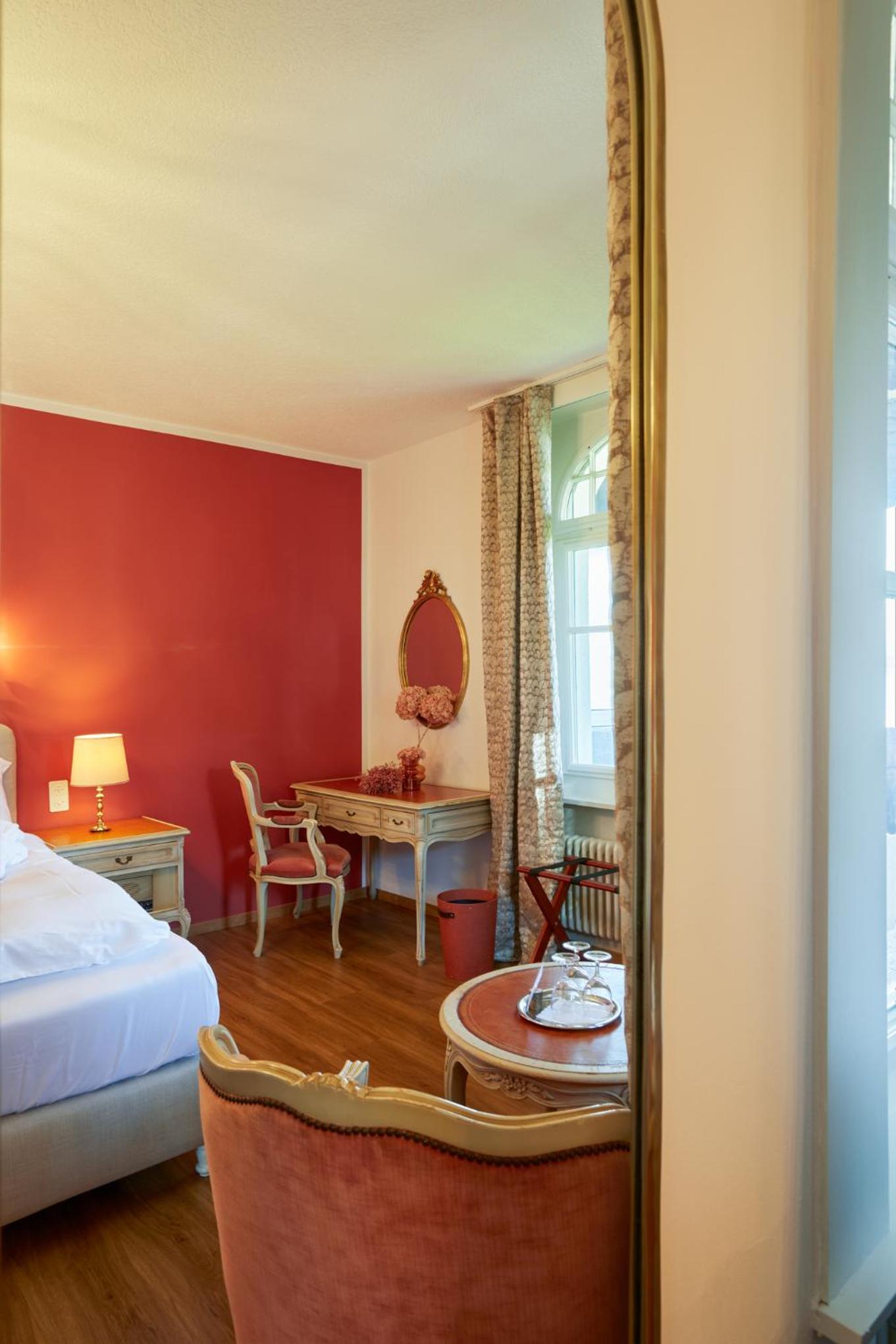 Suite with Lake View - Photo 4