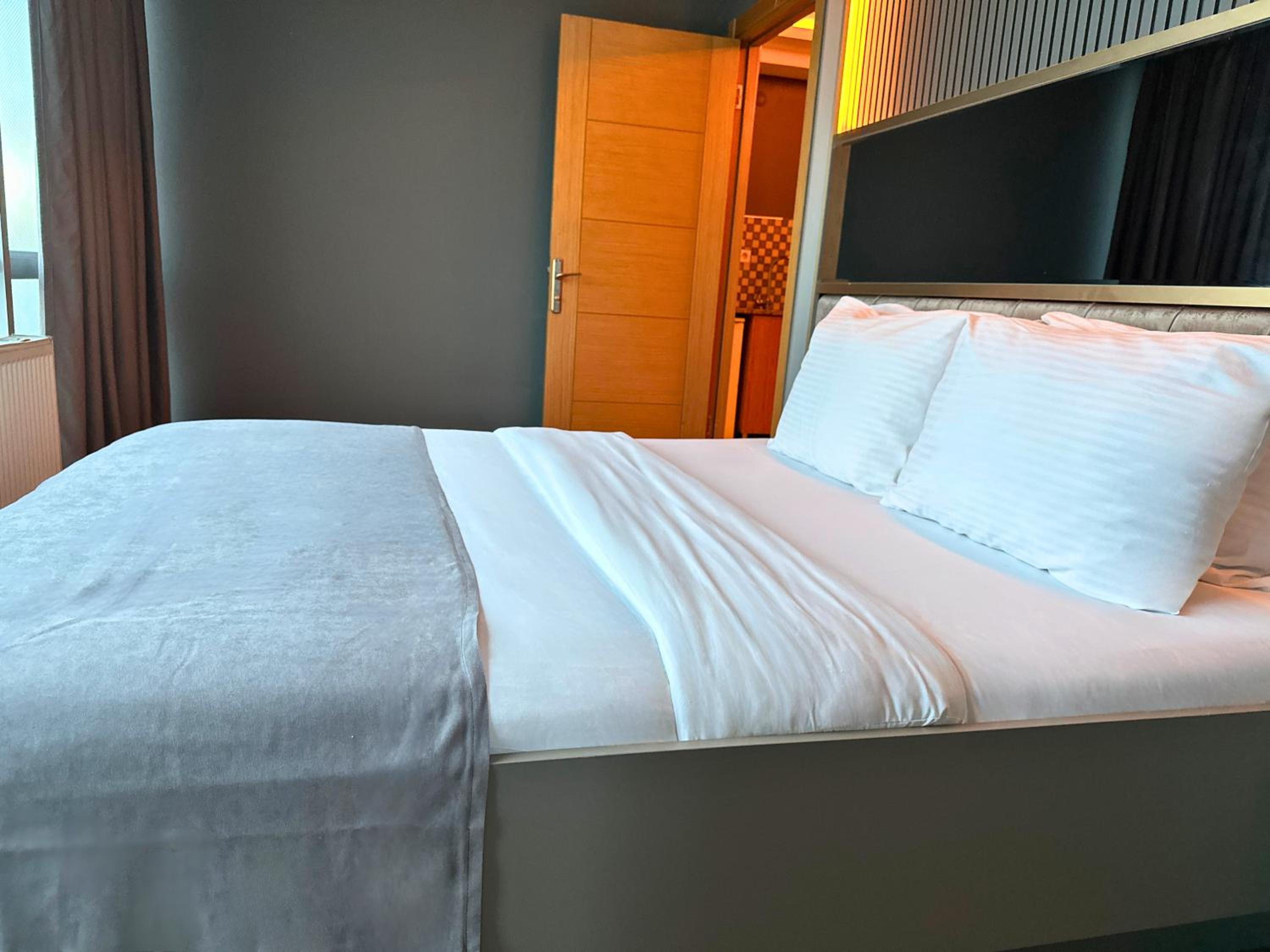 Double or Twin Room photo 2