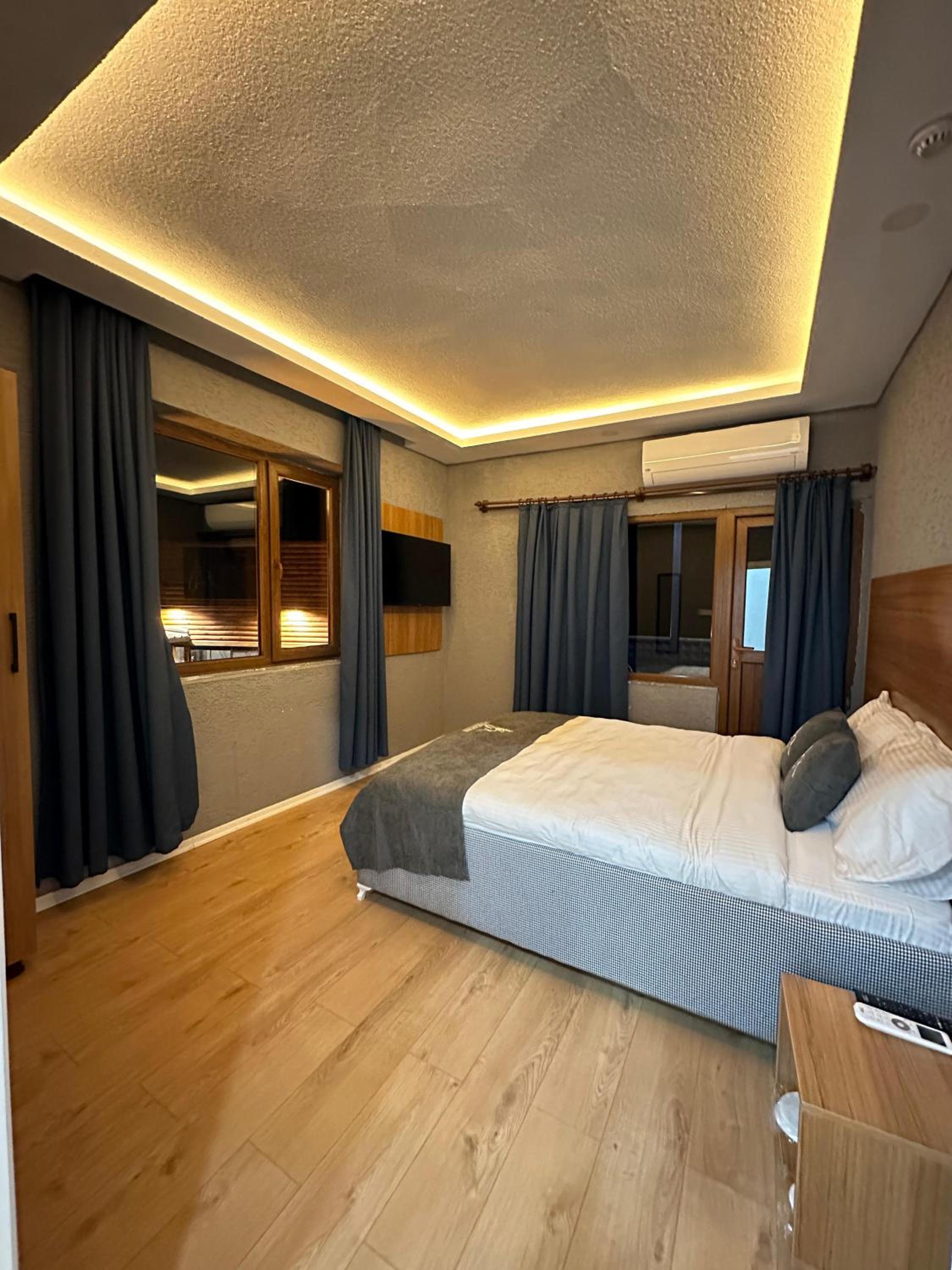 Apartment with View and Balcony photo 1