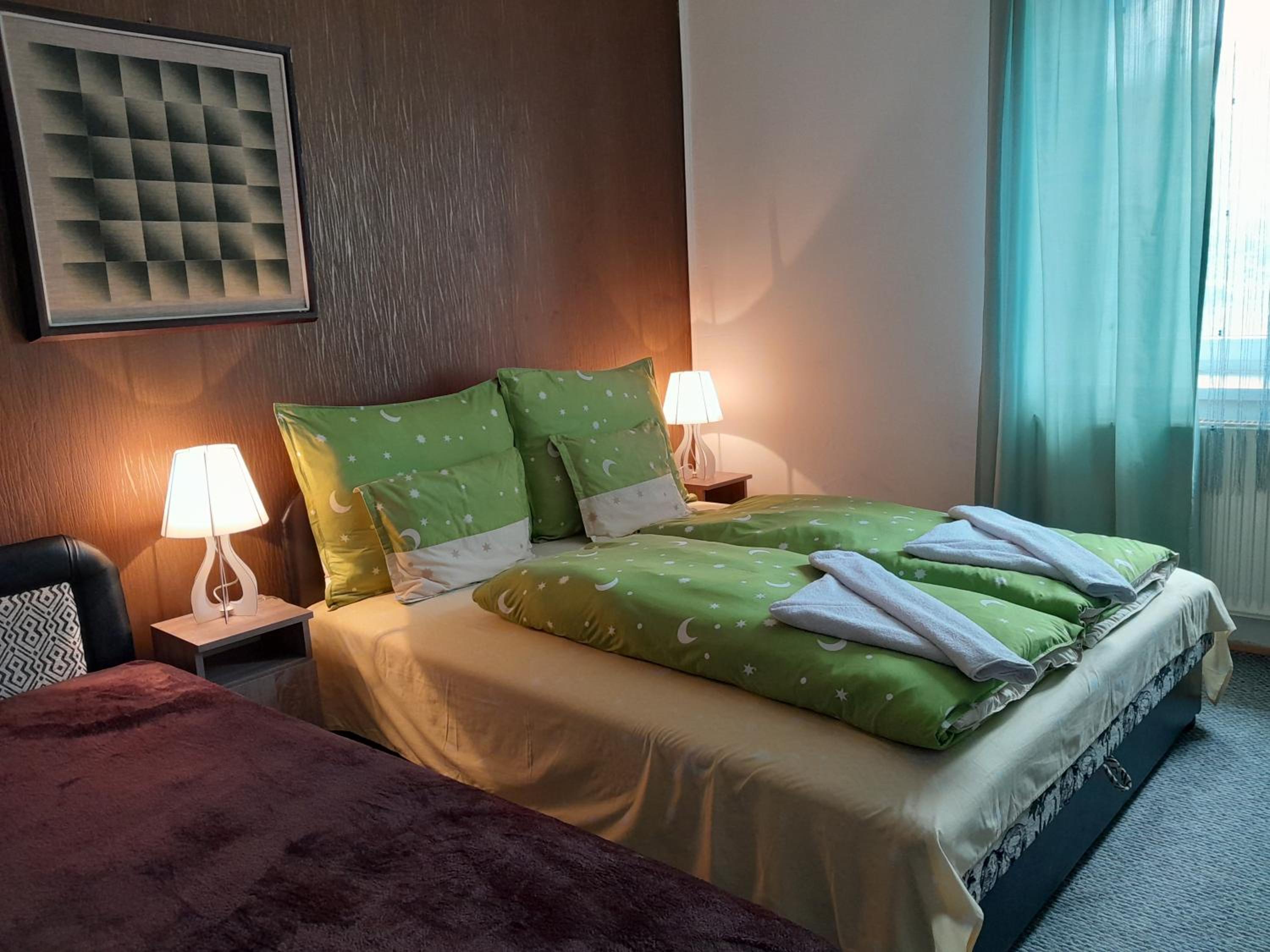 Deluxe Double Room with Shower photo 1