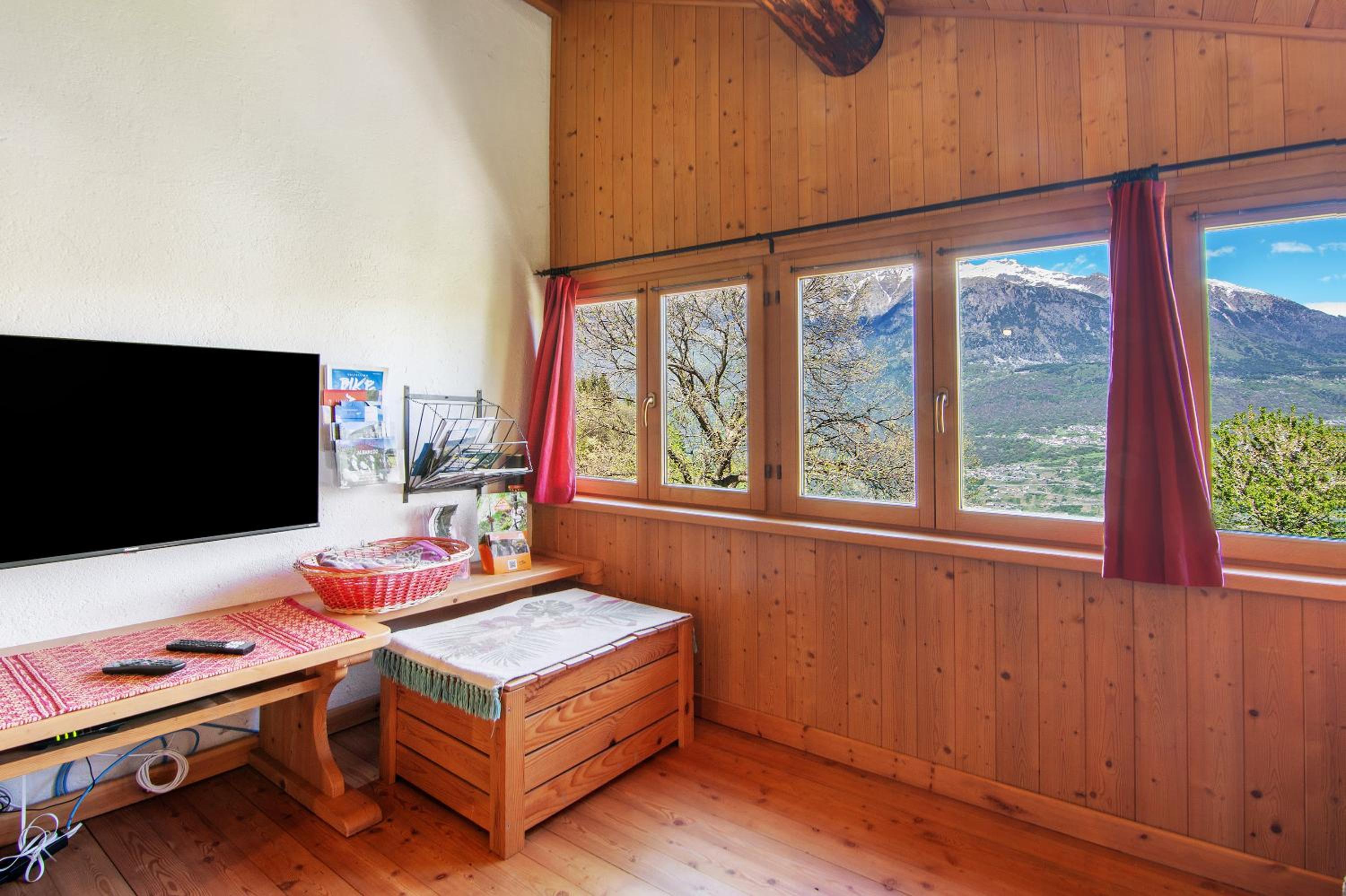 Three-Bedroom House - Photo 34