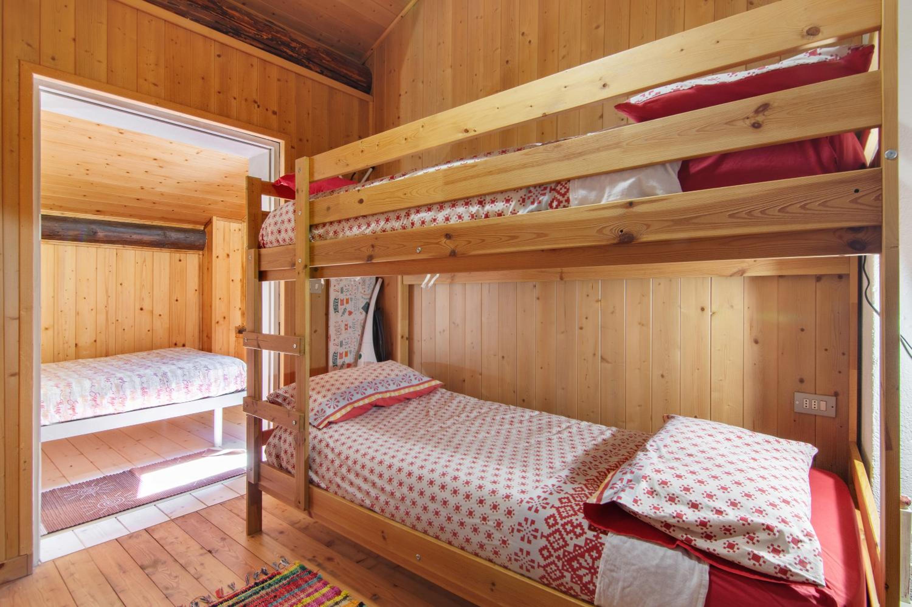 Three-Bedroom House - Photo 14