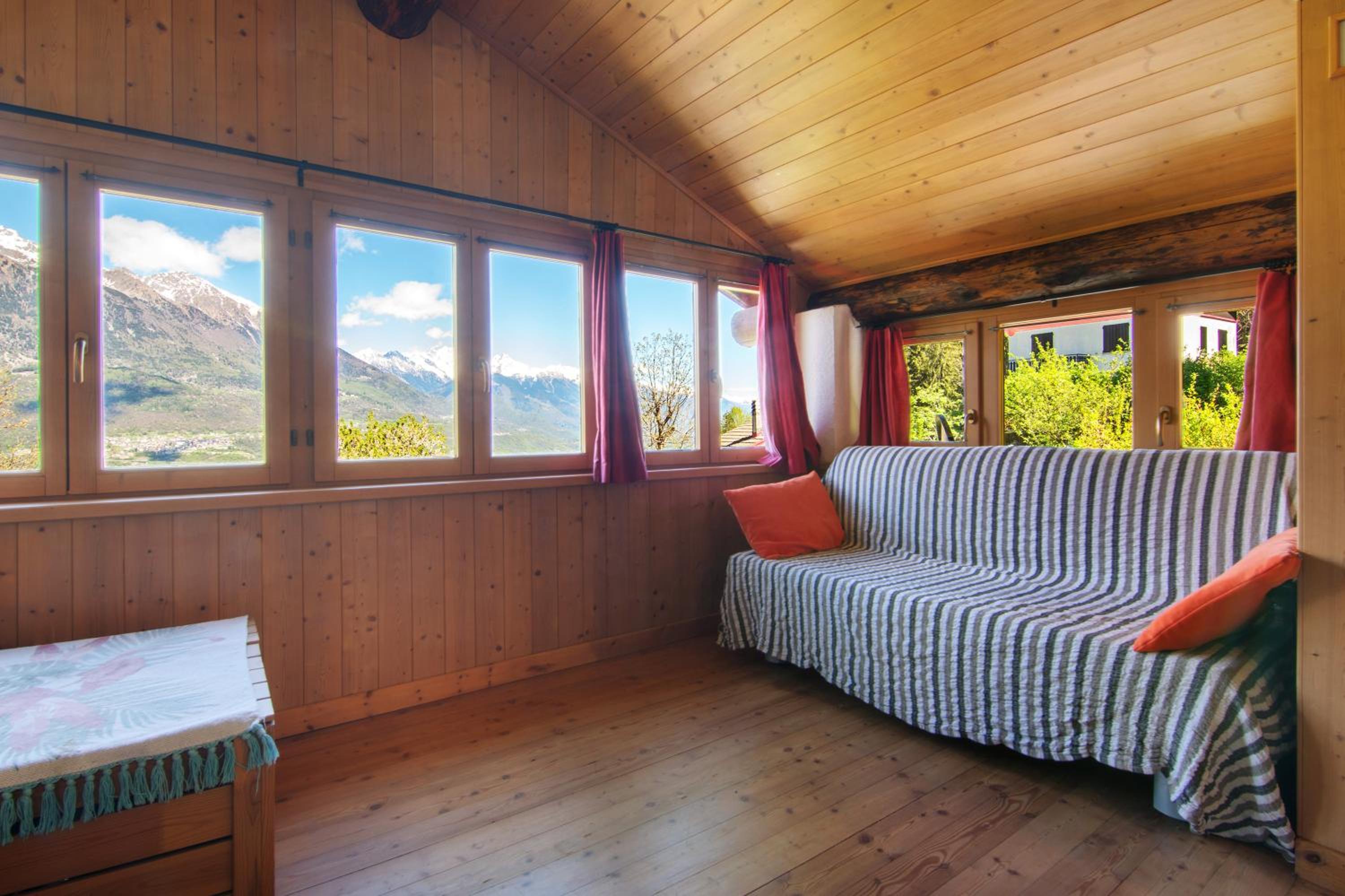 Three-Bedroom House - Photo 32