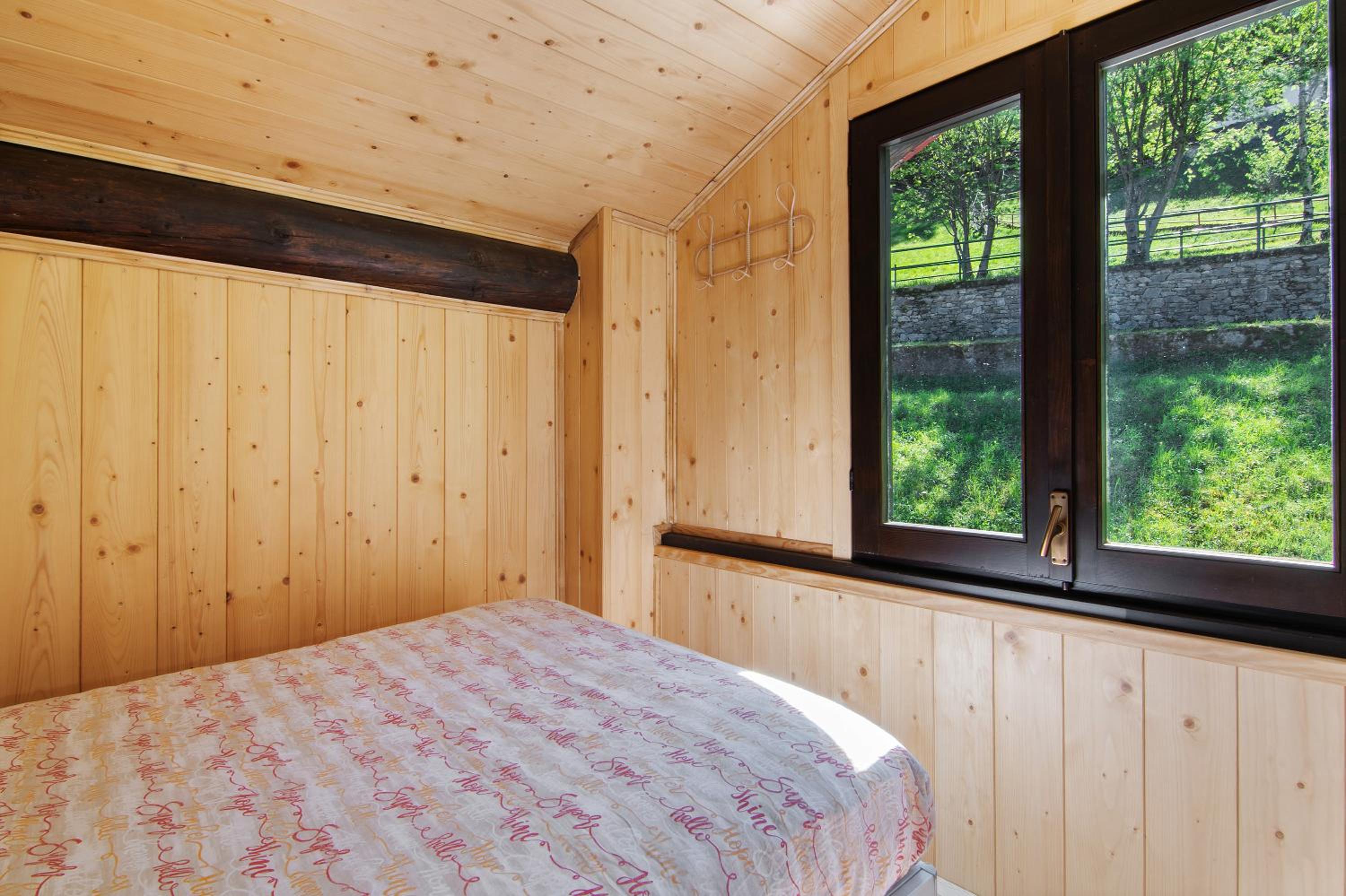 Three-Bedroom House - Photo 24